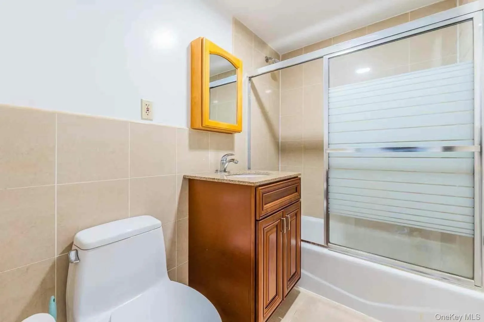 35-06 Leavitt Street, New York, NY, 2 Bedrooms Bedrooms, 5 Rooms Rooms,2 BathroomsBathrooms,Residential,For Rent,Leavitt,0,1004657 35-06 Leavitt Street, New York, NY, 2 Bedrooms Bedrooms, 5 Rooms Rooms,2 BathroomsBathrooms,Residential,For Rent,Leavitt,0,1004657