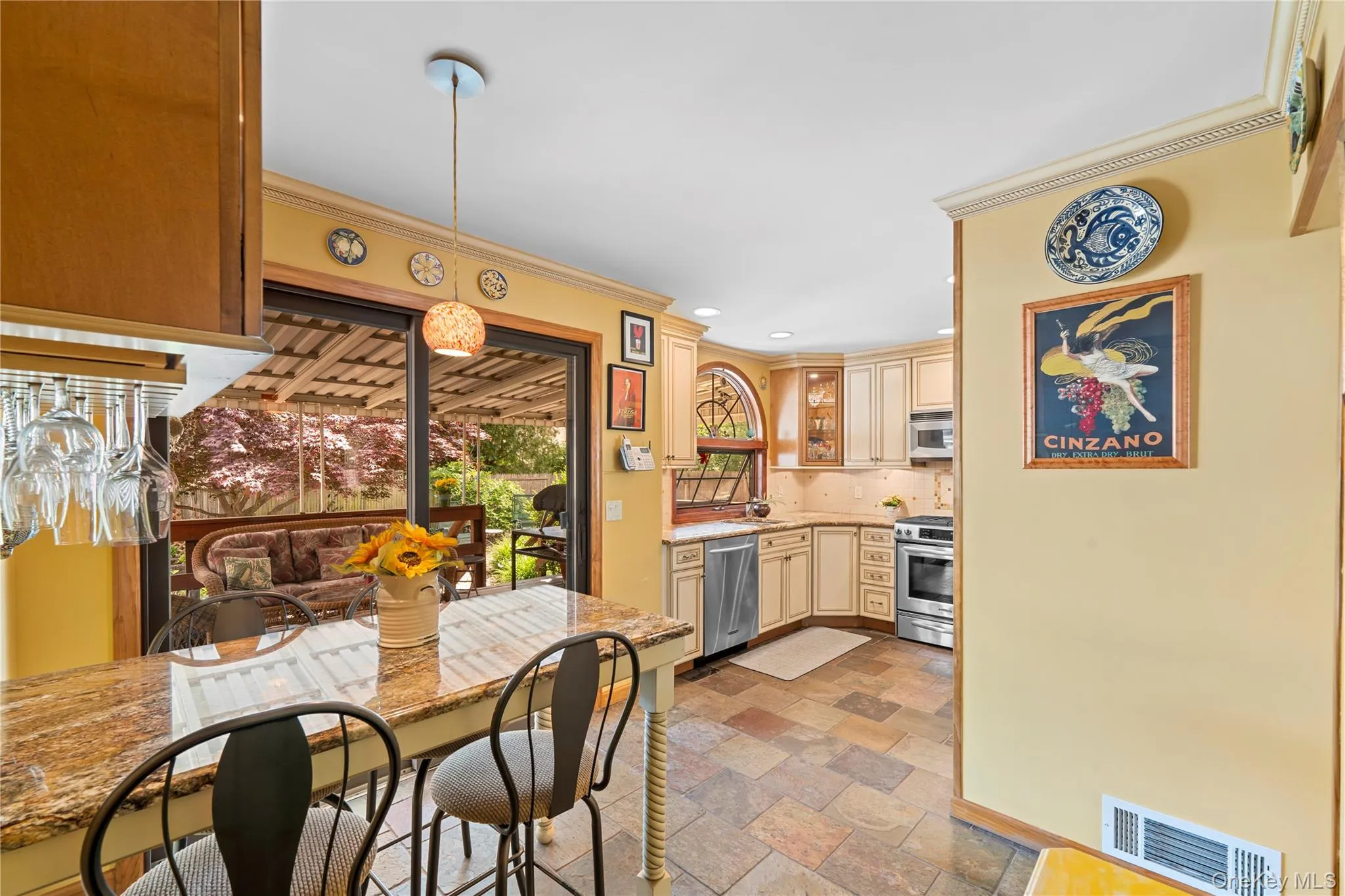 38 Hillvale Road, North Hempstead, NY, 4 Bedrooms Bedrooms, 7 Rooms Rooms,2 BathroomsBathrooms,Residential,For Rent,Hillvale,0,1004660 38 Hillvale Road, North Hempstead, NY, 4 Bedrooms Bedrooms, 7 Rooms Rooms,2 BathroomsBathrooms,Residential,For Rent,Hillvale,0,1004660