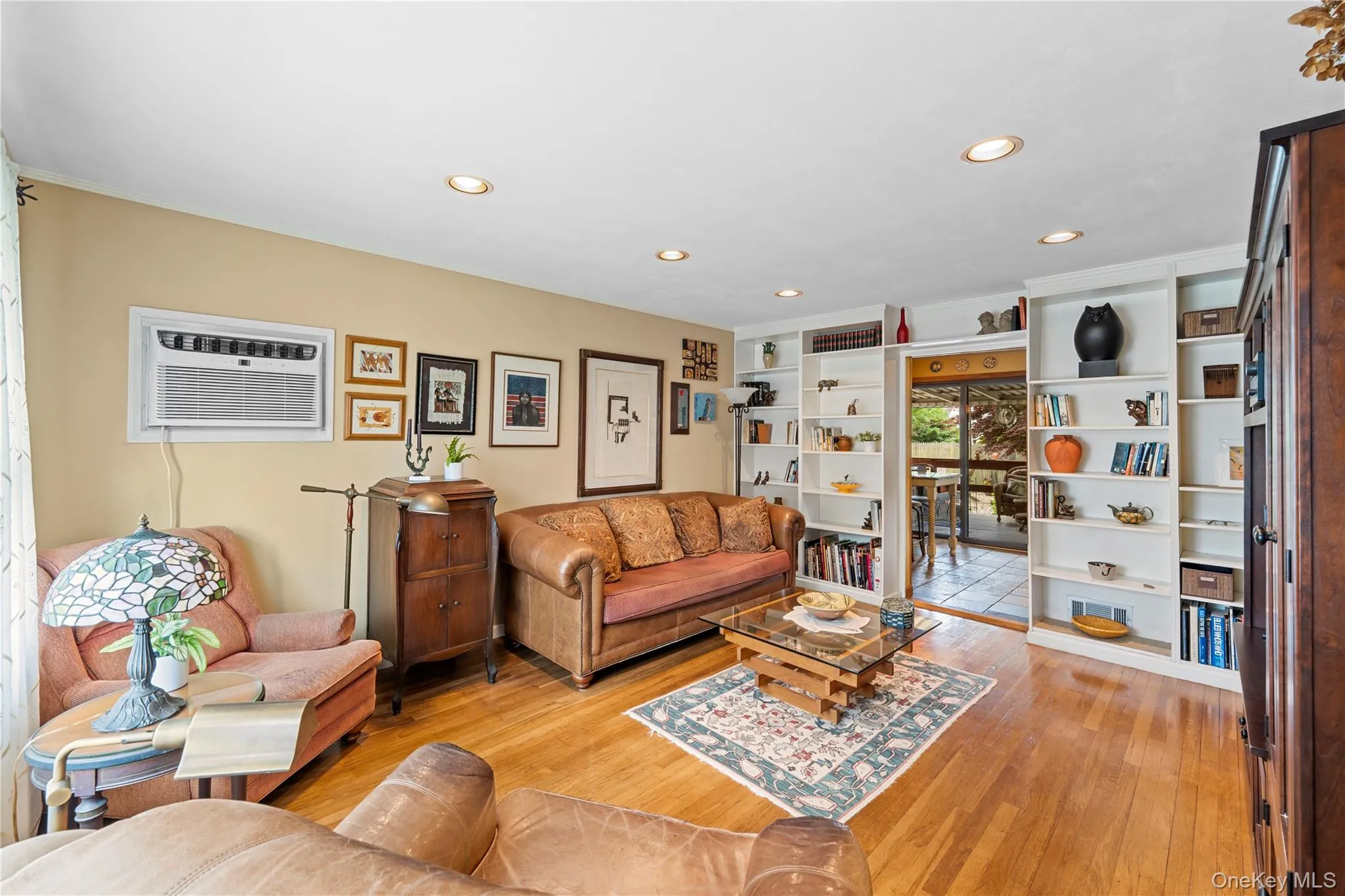 38 Hillvale Road, North Hempstead, NY, 4 Bedrooms Bedrooms, 7 Rooms Rooms,2 BathroomsBathrooms,Residential,For Rent,Hillvale,0,1004660 38 Hillvale Road, North Hempstead, NY, 4 Bedrooms Bedrooms, 7 Rooms Rooms,2 BathroomsBathrooms,Residential,For Rent,Hillvale,0,1004660