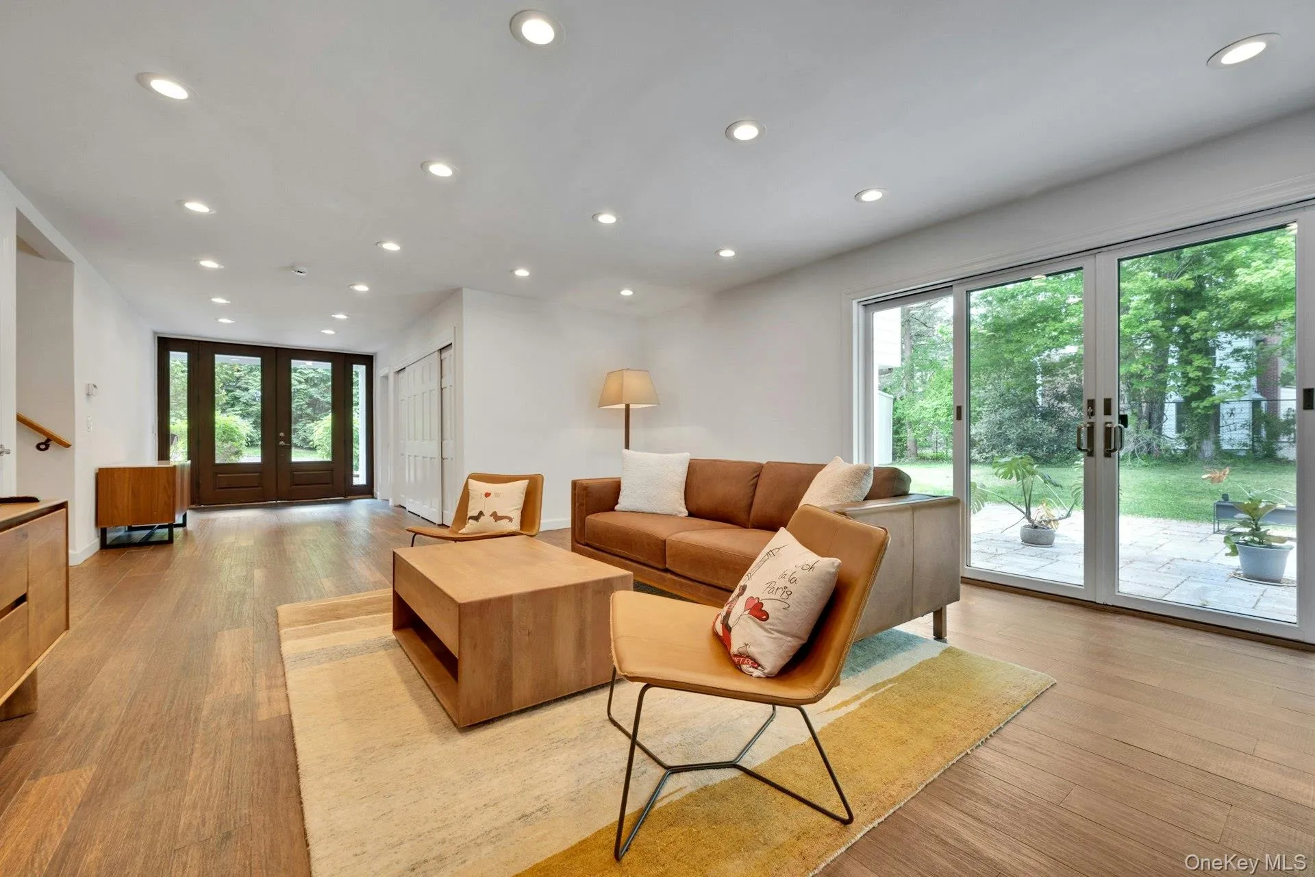 1 Canterbury Road, Scarsdale, NY, 4 Bedrooms Bedrooms, 7 Rooms Rooms,3 BathroomsBathrooms,Residential,For Rent,Canterbury,0,1004663 1 Canterbury Road, Scarsdale, NY, 4 Bedrooms Bedrooms, 7 Rooms Rooms,3 BathroomsBathrooms,Residential,For Rent,Canterbury,0,1004663