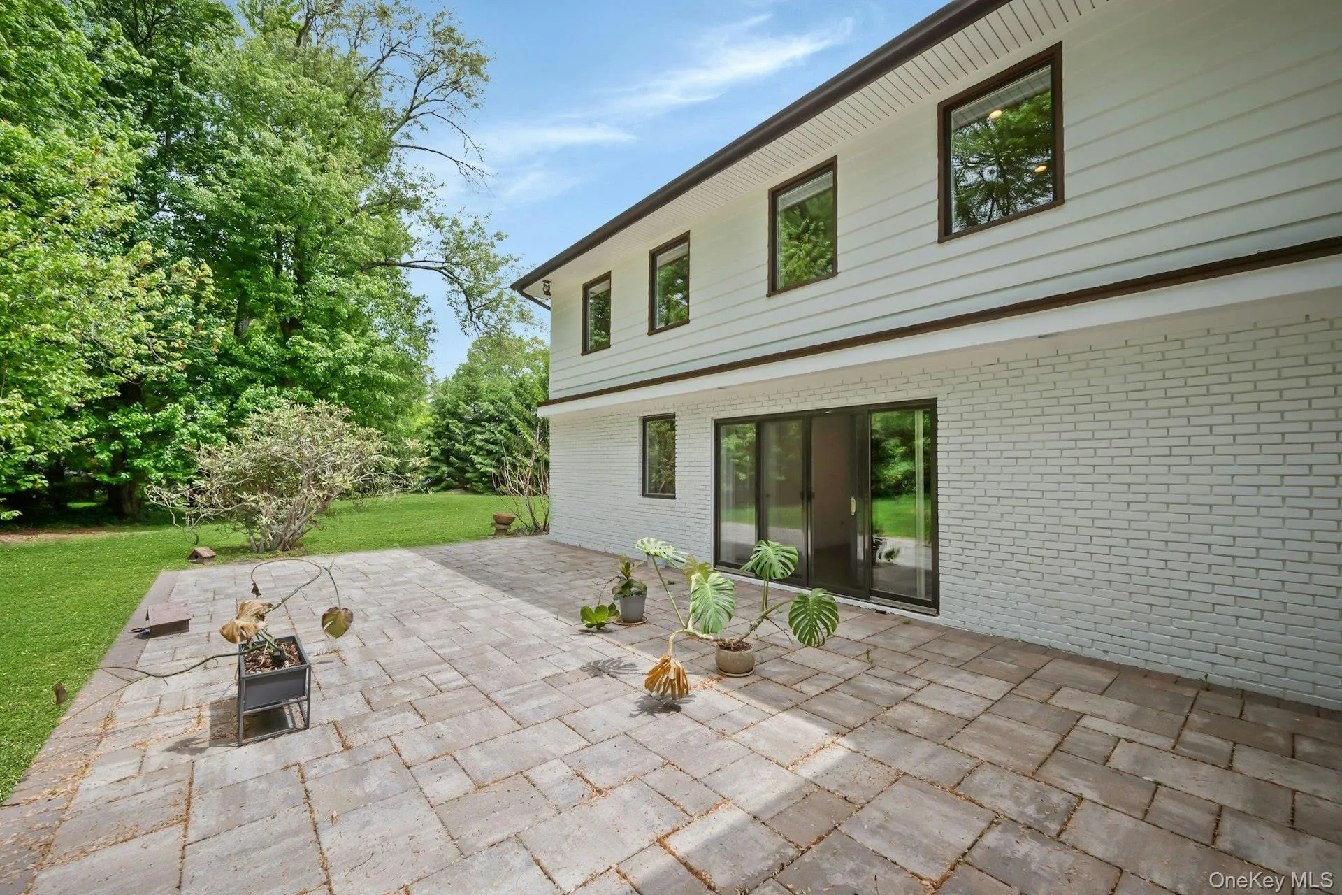 1 Canterbury Road, Scarsdale, NY, 4 Bedrooms Bedrooms, 7 Rooms Rooms,3 BathroomsBathrooms,Residential,For Rent,Canterbury,0,1004663 1 Canterbury Road, Scarsdale, NY, 4 Bedrooms Bedrooms, 7 Rooms Rooms,3 BathroomsBathrooms,Residential,For Rent,Canterbury,0,1004663