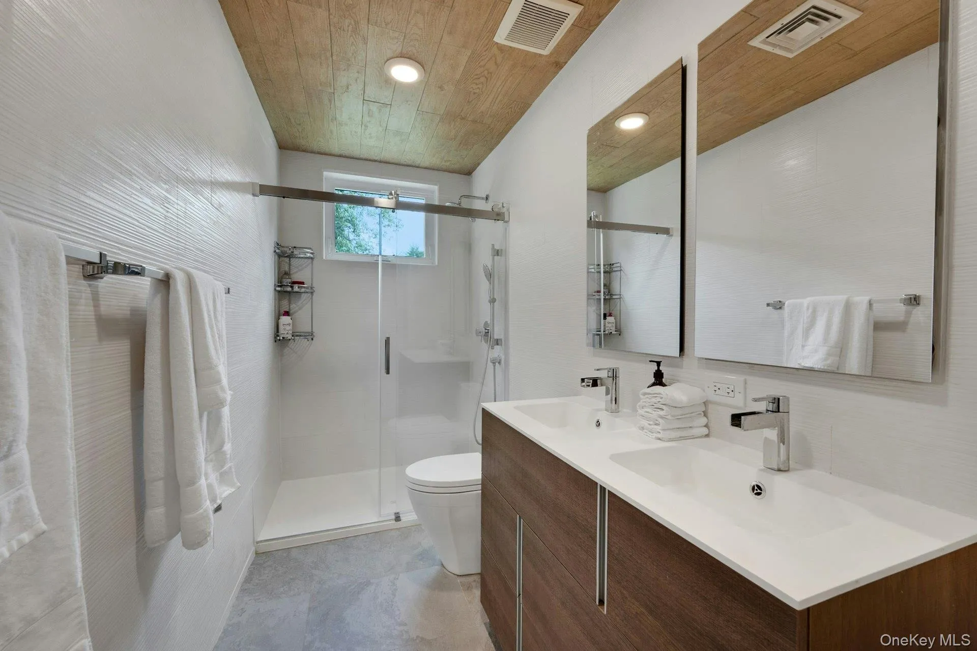 1 Canterbury Road, Scarsdale, NY, 4 Bedrooms Bedrooms, 7 Rooms Rooms,3 BathroomsBathrooms,Residential,For Rent,Canterbury,0,1004663 1 Canterbury Road, Scarsdale, NY, 4 Bedrooms Bedrooms, 7 Rooms Rooms,3 BathroomsBathrooms,Residential,For Rent,Canterbury,0,1004663