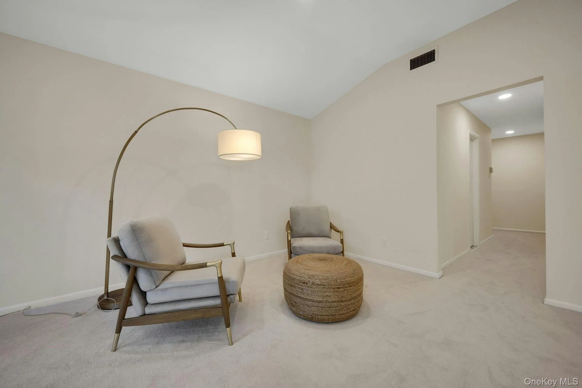 1 Canterbury Road, Scarsdale, NY, 4 Bedrooms Bedrooms, 7 Rooms Rooms,3 BathroomsBathrooms,Residential,For Rent,Canterbury,0,1004663 1 Canterbury Road, Scarsdale, NY, 4 Bedrooms Bedrooms, 7 Rooms Rooms,3 BathroomsBathrooms,Residential,For Rent,Canterbury,0,1004663