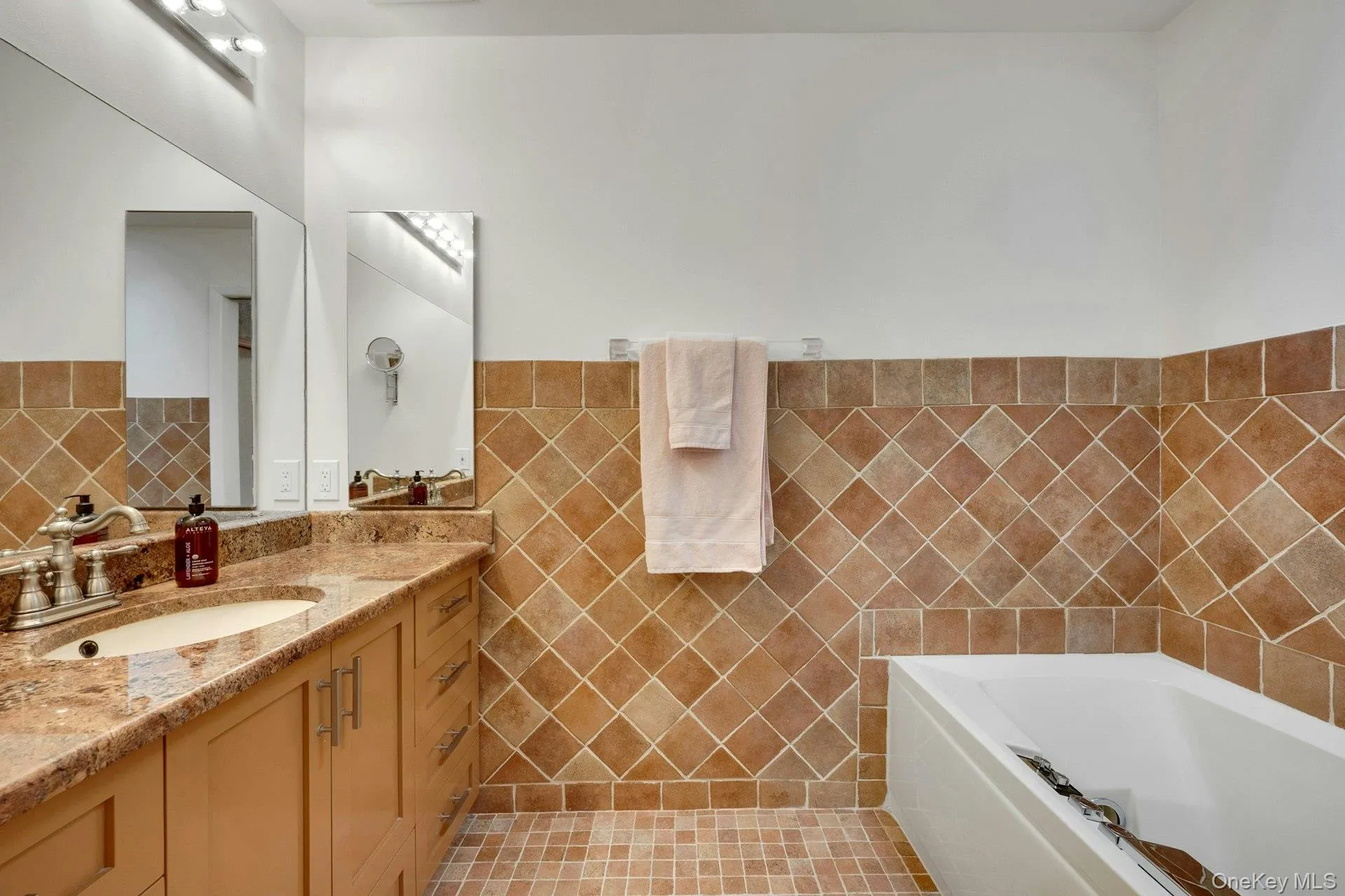 1 Canterbury Road, Scarsdale, NY, 4 Bedrooms Bedrooms, 7 Rooms Rooms,3 BathroomsBathrooms,Residential,For Rent,Canterbury,0,1004663 1 Canterbury Road, Scarsdale, NY, 4 Bedrooms Bedrooms, 7 Rooms Rooms,3 BathroomsBathrooms,Residential,For Rent,Canterbury,0,1004663