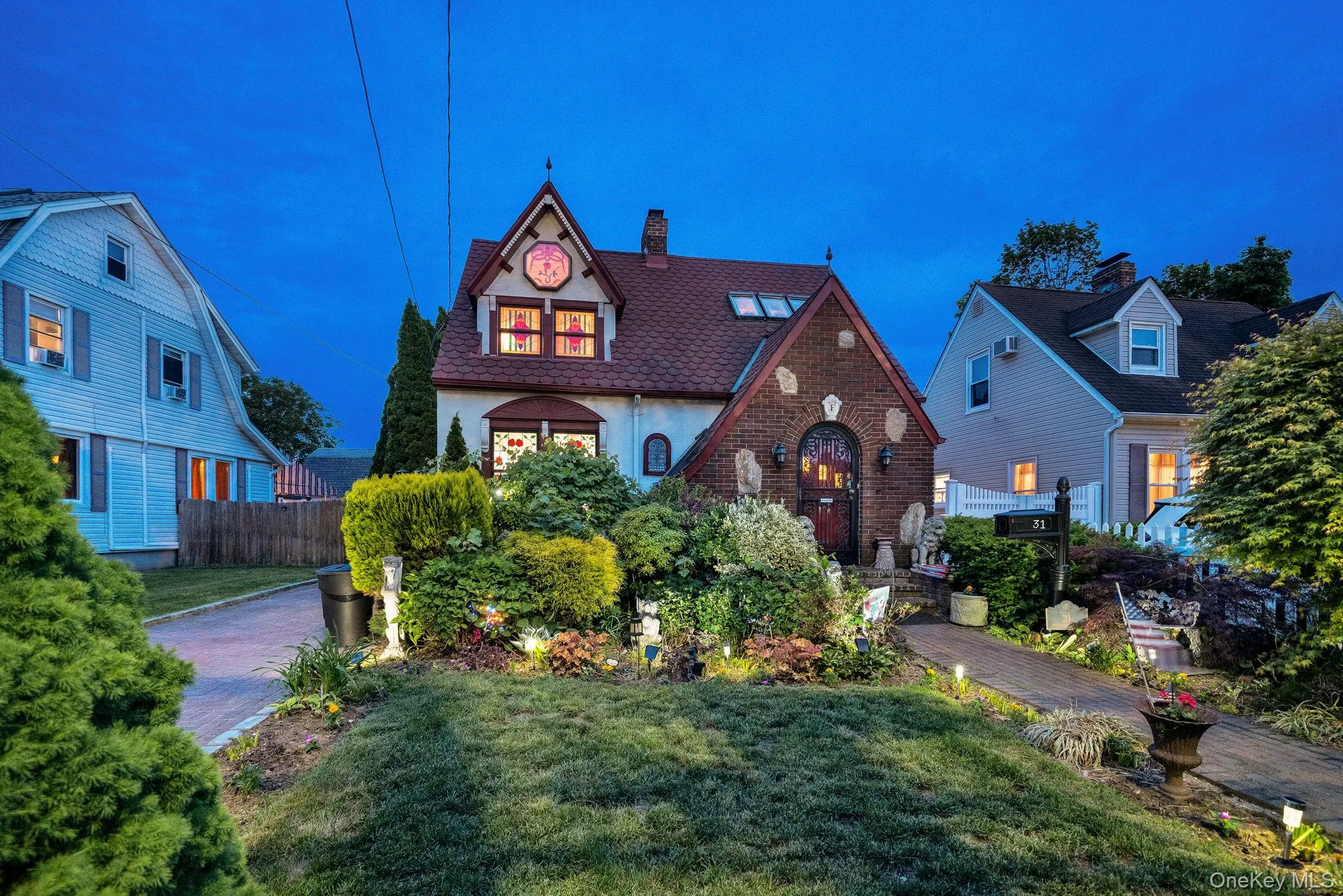 31 Roosevelt Avenue, Oyster Bay, NY, 2 Bedrooms Bedrooms, 5 Rooms Rooms,1 BathroomBathrooms,Residential,For Rent,Roosevelt,0,1004666 31 Roosevelt Avenue, Oyster Bay, NY, 2 Bedrooms Bedrooms, 5 Rooms Rooms,1 BathroomBathrooms,Residential,For Rent,Roosevelt,0,1004666