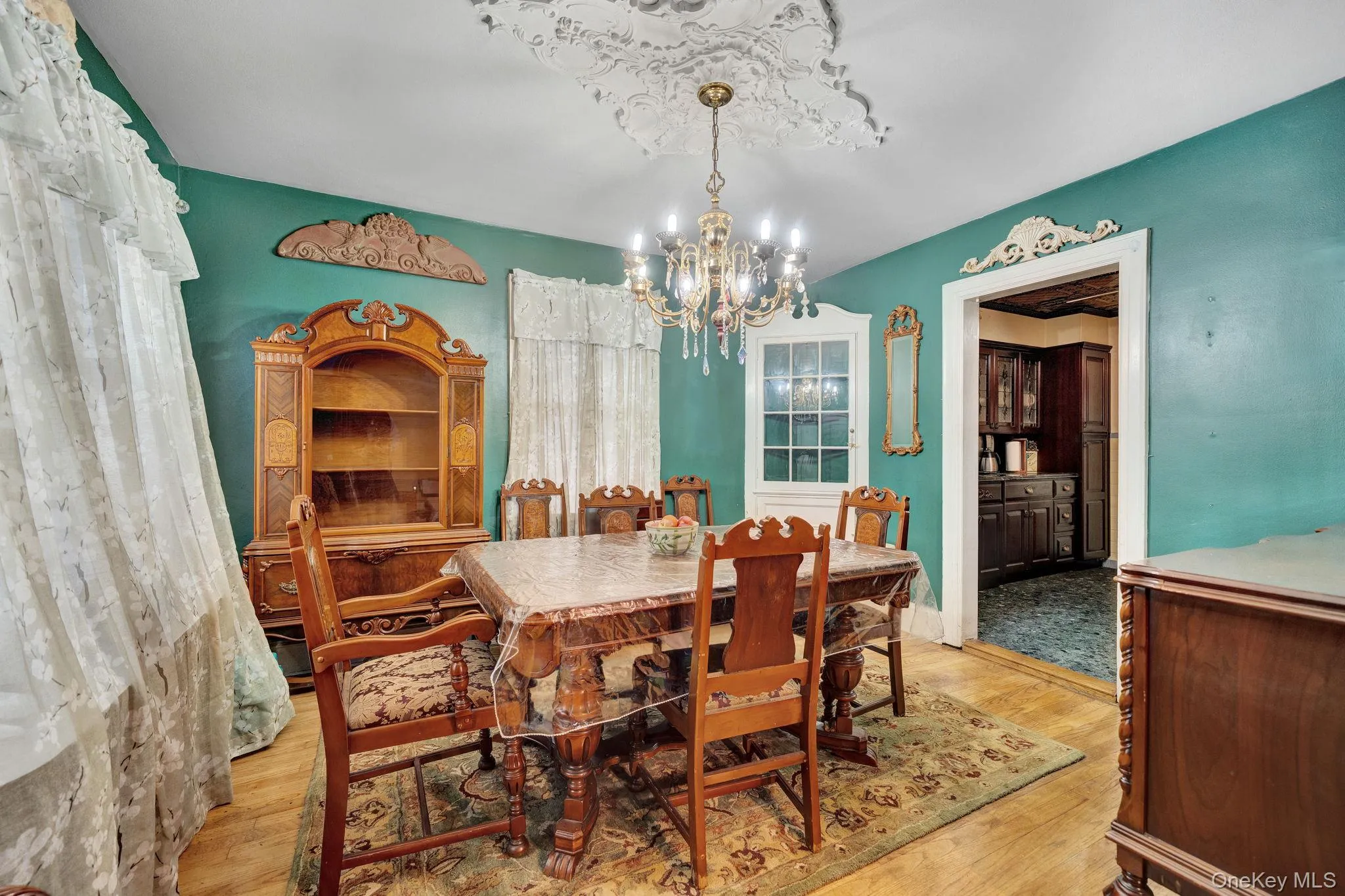 31 Roosevelt Avenue, Oyster Bay, NY, 2 Bedrooms Bedrooms, 5 Rooms Rooms,1 BathroomBathrooms,Residential,For Rent,Roosevelt,0,1004666 31 Roosevelt Avenue, Oyster Bay, NY, 2 Bedrooms Bedrooms, 5 Rooms Rooms,1 BathroomBathrooms,Residential,For Rent,Roosevelt,0,1004666