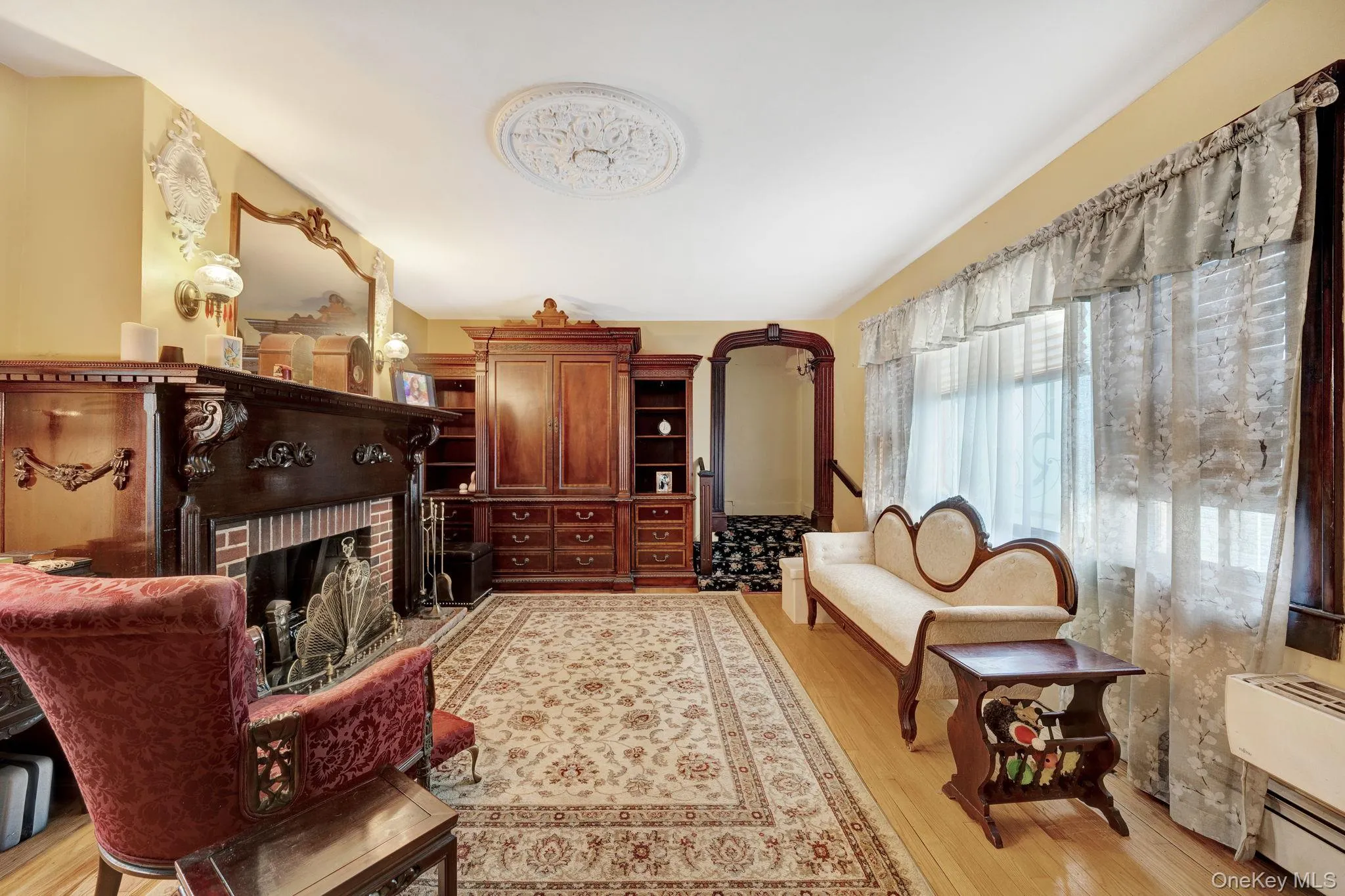 31 Roosevelt Avenue, Oyster Bay, NY, 2 Bedrooms Bedrooms, 5 Rooms Rooms,1 BathroomBathrooms,Residential,For Rent,Roosevelt,0,1004666 31 Roosevelt Avenue, Oyster Bay, NY, 2 Bedrooms Bedrooms, 5 Rooms Rooms,1 BathroomBathrooms,Residential,For Rent,Roosevelt,0,1004666