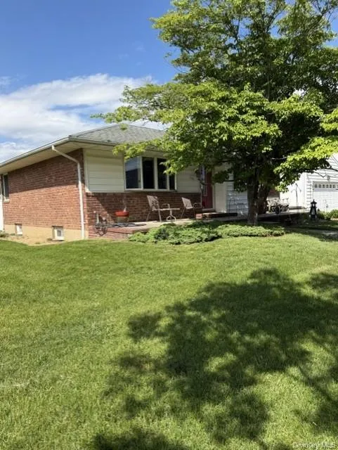 555 Parker Avenue, Hempstead, NY, 2 Bedrooms Bedrooms, 5 Rooms Rooms,2 BathroomsBathrooms,Residential,For Rent,Parker,0,1004667 555 Parker Avenue, Hempstead, NY, 2 Bedrooms Bedrooms, 5 Rooms Rooms,2 BathroomsBathrooms,Residential,For Rent,Parker,0,1004667