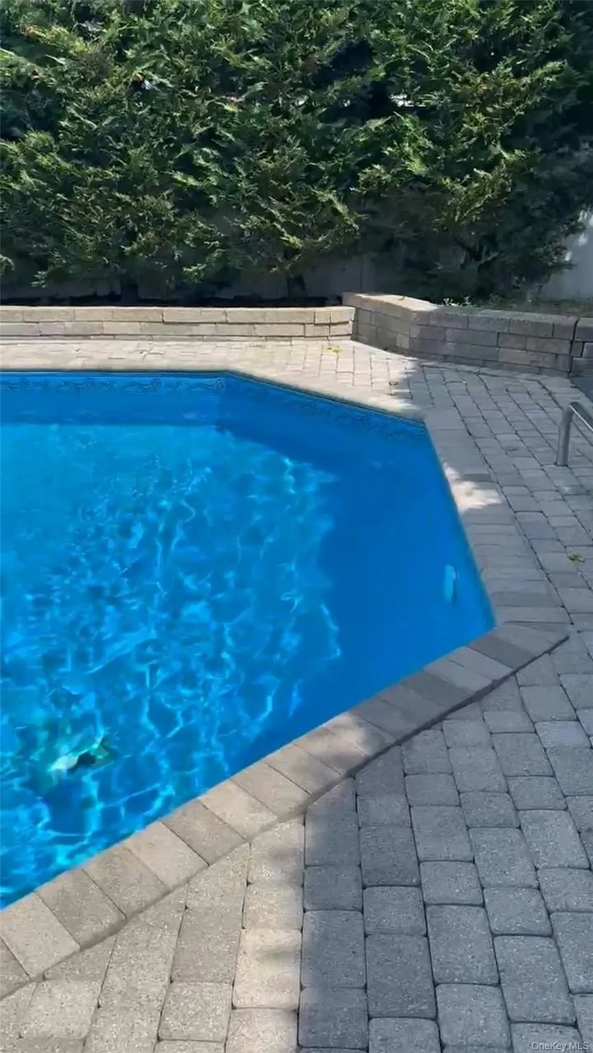 35 3rd Avenue, Oyster Bay, NY, 5 Bedrooms Bedrooms, 8 Rooms Rooms,3 BathroomsBathrooms,Residential,For Rent,3rd,0,KEY1004668 35 3rd Avenue, Oyster Bay, NY, 5 Bedrooms Bedrooms, 8 Rooms Rooms,3 BathroomsBathrooms,Residential,For Rent,3rd,0,KEY1004668
