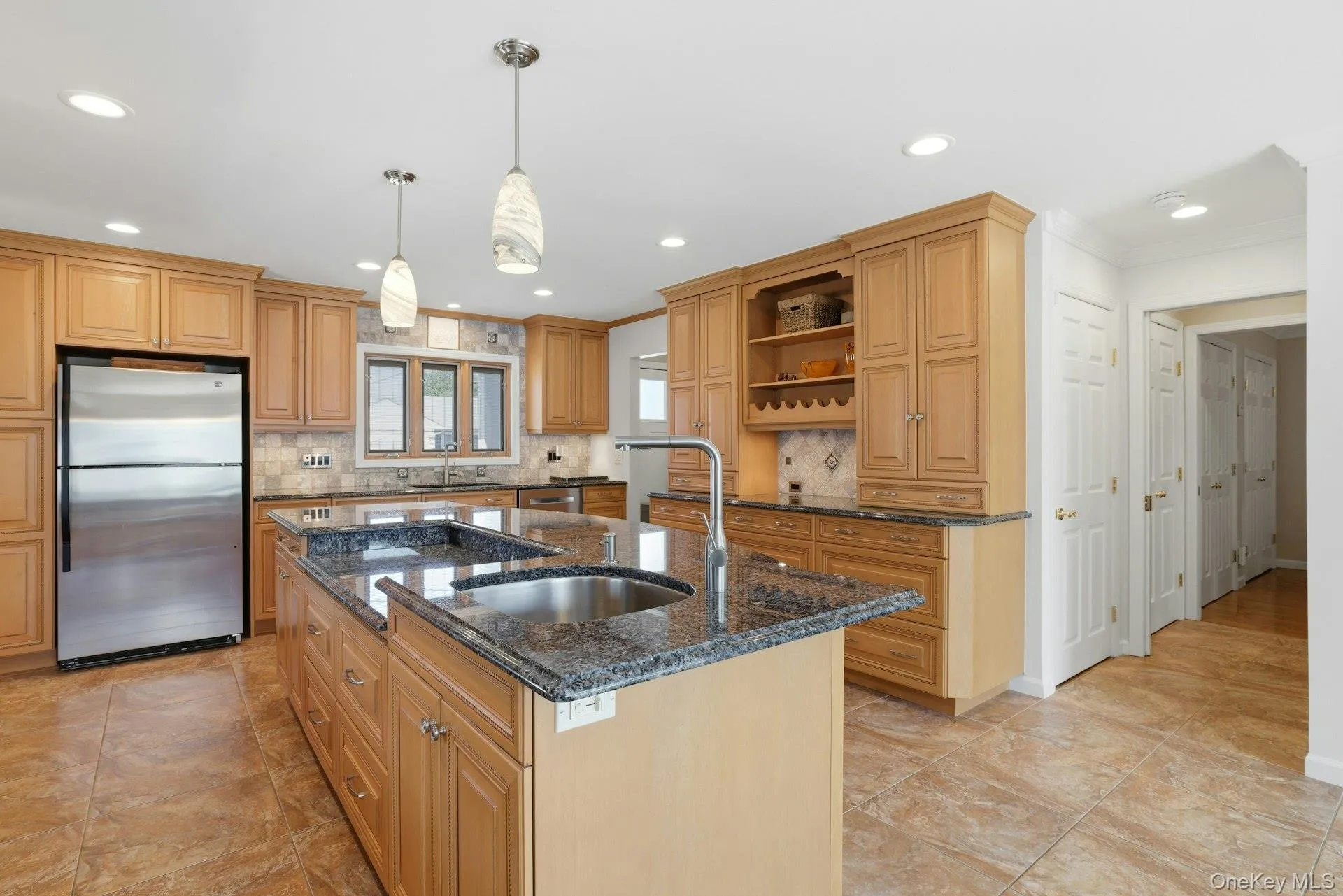 35 3rd Avenue, Oyster Bay, NY, 5 Bedrooms Bedrooms, 8 Rooms Rooms,3 BathroomsBathrooms,Residential,For Rent,3rd,0,KEY1004668 35 3rd Avenue, Oyster Bay, NY, 5 Bedrooms Bedrooms, 8 Rooms Rooms,3 BathroomsBathrooms,Residential,For Rent,3rd,0,KEY1004668