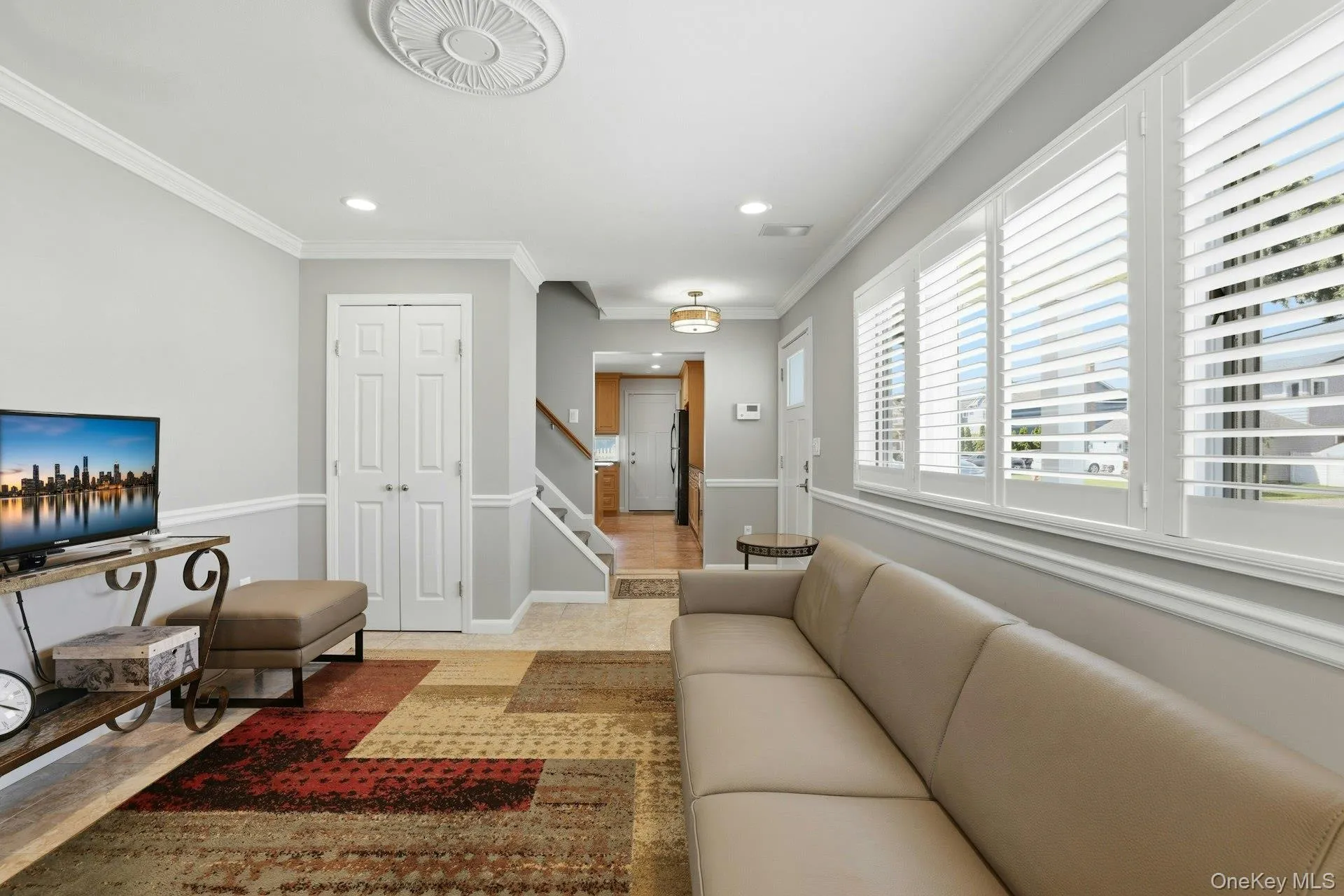 35 3rd Avenue, Oyster Bay, NY, 5 Bedrooms Bedrooms, 8 Rooms Rooms,3 BathroomsBathrooms,Residential,For Rent,3rd,0,KEY1004668 35 3rd Avenue, Oyster Bay, NY, 5 Bedrooms Bedrooms, 8 Rooms Rooms,3 BathroomsBathrooms,Residential,For Rent,3rd,0,KEY1004668