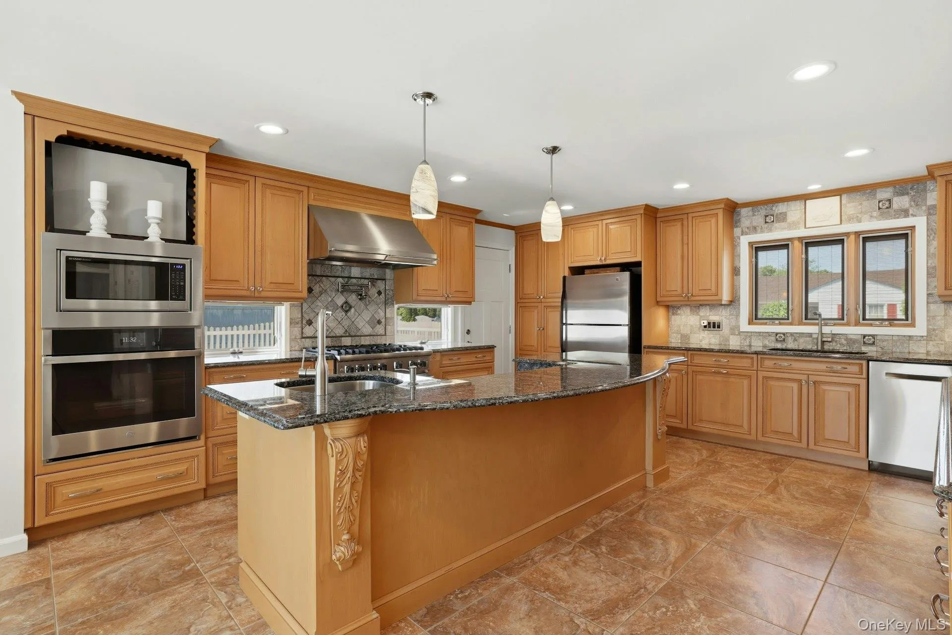 35 3rd Avenue, Oyster Bay, NY, 5 Bedrooms Bedrooms, 8 Rooms Rooms,3 BathroomsBathrooms,Residential,For Rent,3rd,0,KEY1004668 35 3rd Avenue, Oyster Bay, NY, 5 Bedrooms Bedrooms, 8 Rooms Rooms,3 BathroomsBathrooms,Residential,For Rent,3rd,0,KEY1004668