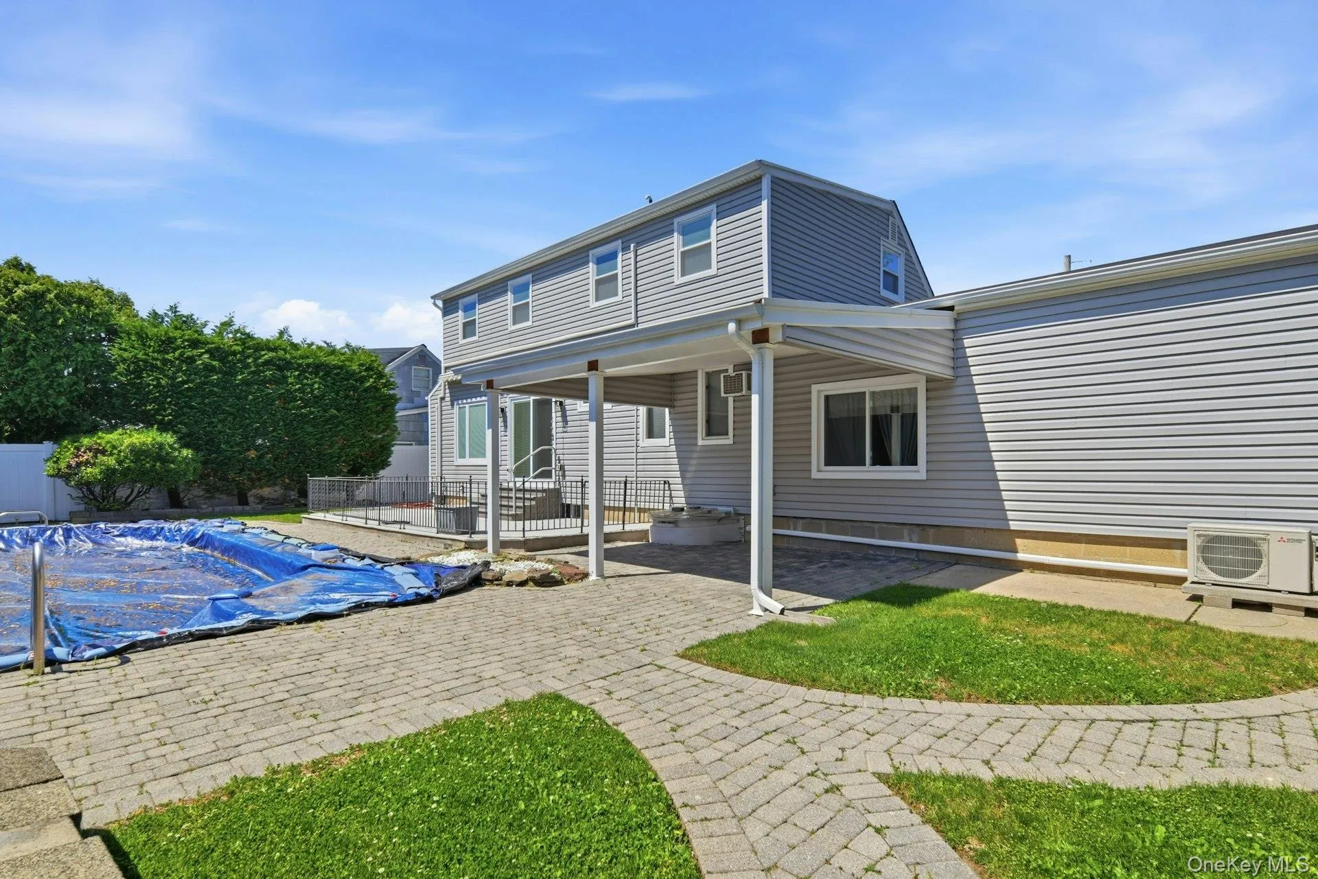 35 3rd Avenue, Oyster Bay, NY, 5 Bedrooms Bedrooms, 8 Rooms Rooms,3 BathroomsBathrooms,Residential,For Rent,3rd,0,KEY1004668 35 3rd Avenue, Oyster Bay, NY, 5 Bedrooms Bedrooms, 8 Rooms Rooms,3 BathroomsBathrooms,Residential,For Rent,3rd,0,KEY1004668