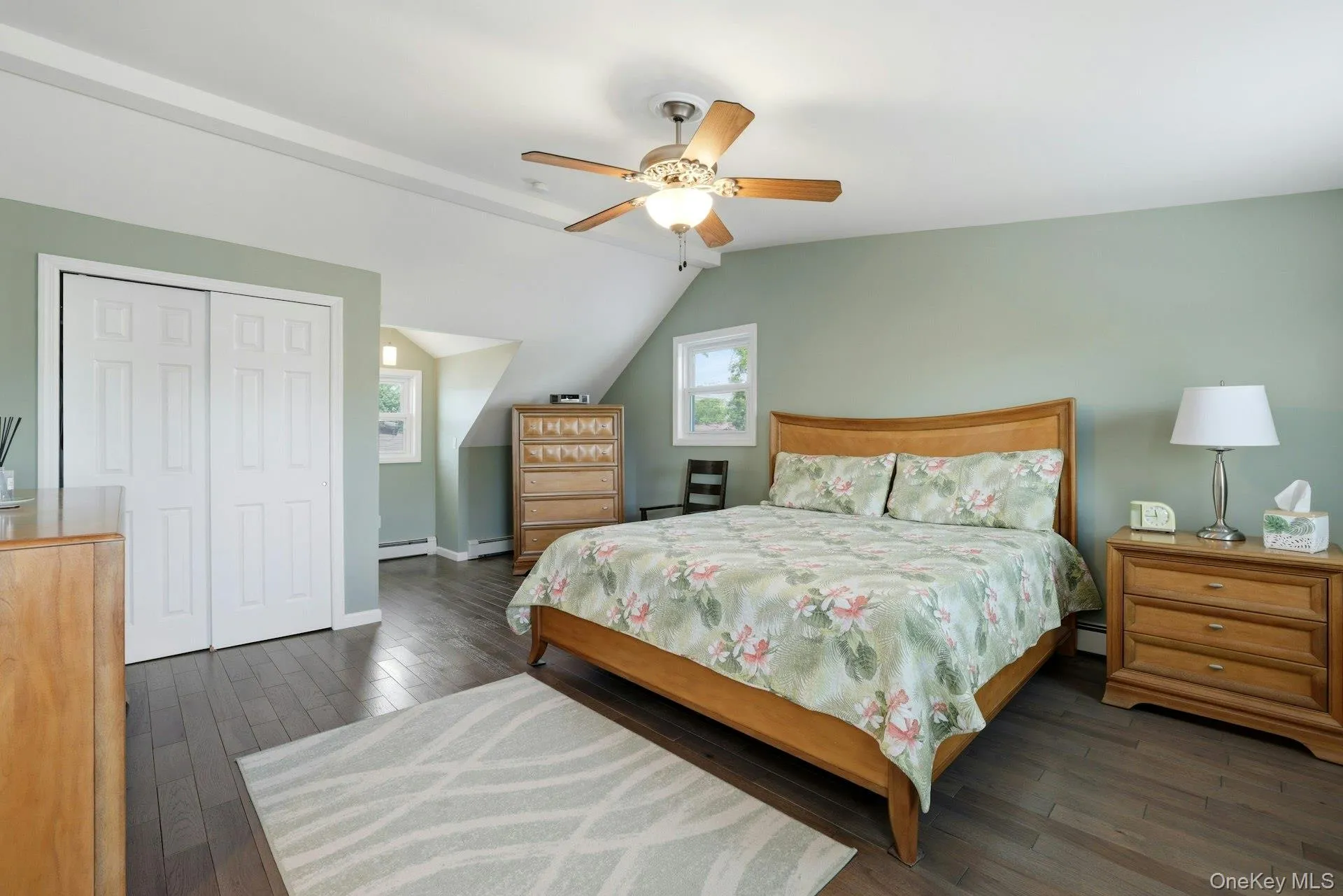 35 3rd Avenue, Oyster Bay, NY, 5 Bedrooms Bedrooms, 8 Rooms Rooms,3 BathroomsBathrooms,Residential,For Rent,3rd,0,KEY1004668 35 3rd Avenue, Oyster Bay, NY, 5 Bedrooms Bedrooms, 8 Rooms Rooms,3 BathroomsBathrooms,Residential,For Rent,3rd,0,KEY1004668