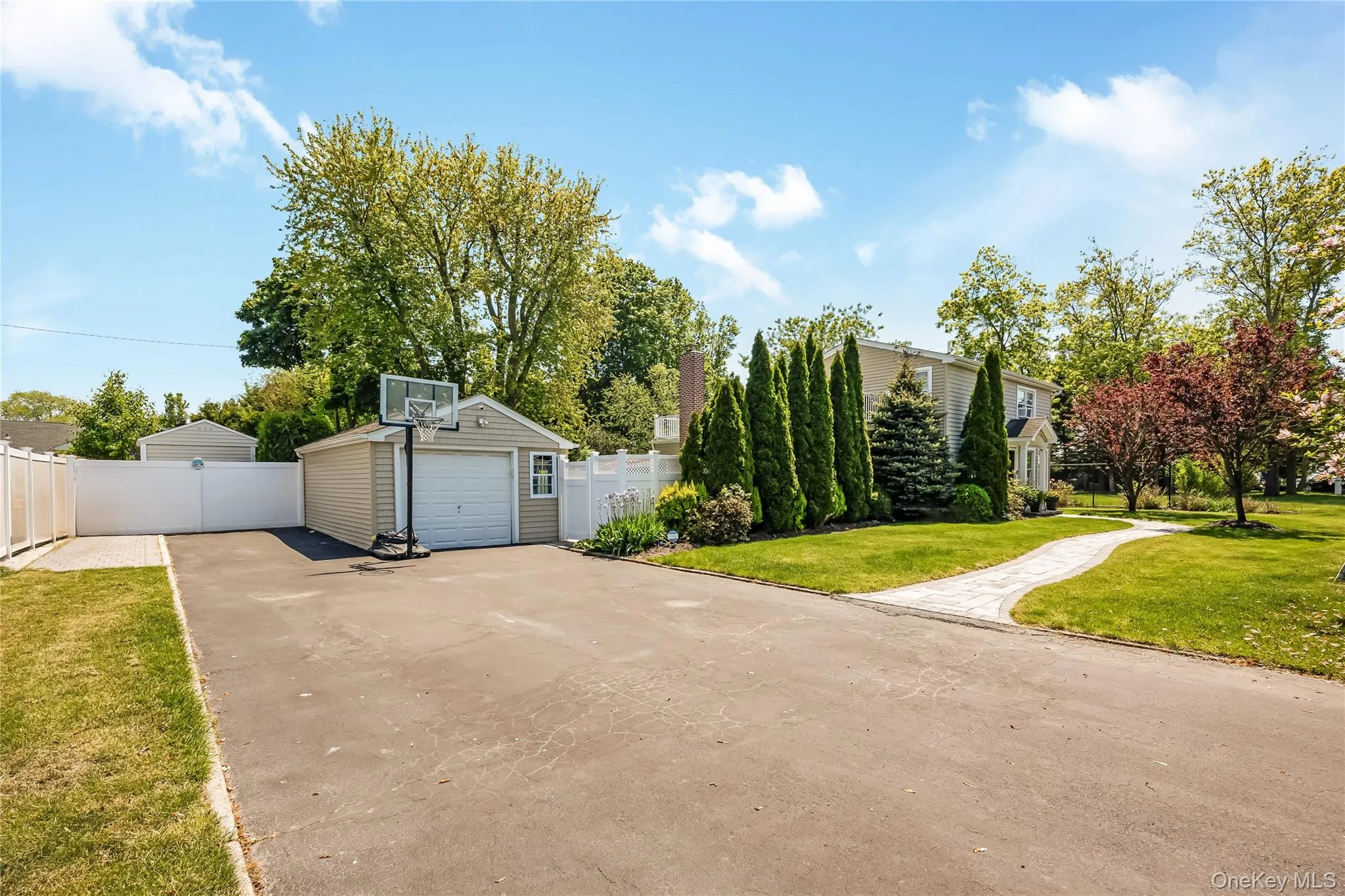 427 Vanderbilt Boulevard, Islip, NY, 3 Bedrooms Bedrooms, 8 Rooms Rooms,2 BathroomsBathrooms,Residential,For Rent,Vanderbilt,0,1004669 427 Vanderbilt Boulevard, Islip, NY, 3 Bedrooms Bedrooms, 8 Rooms Rooms,2 BathroomsBathrooms,Residential,For Rent,Vanderbilt,0,1004669