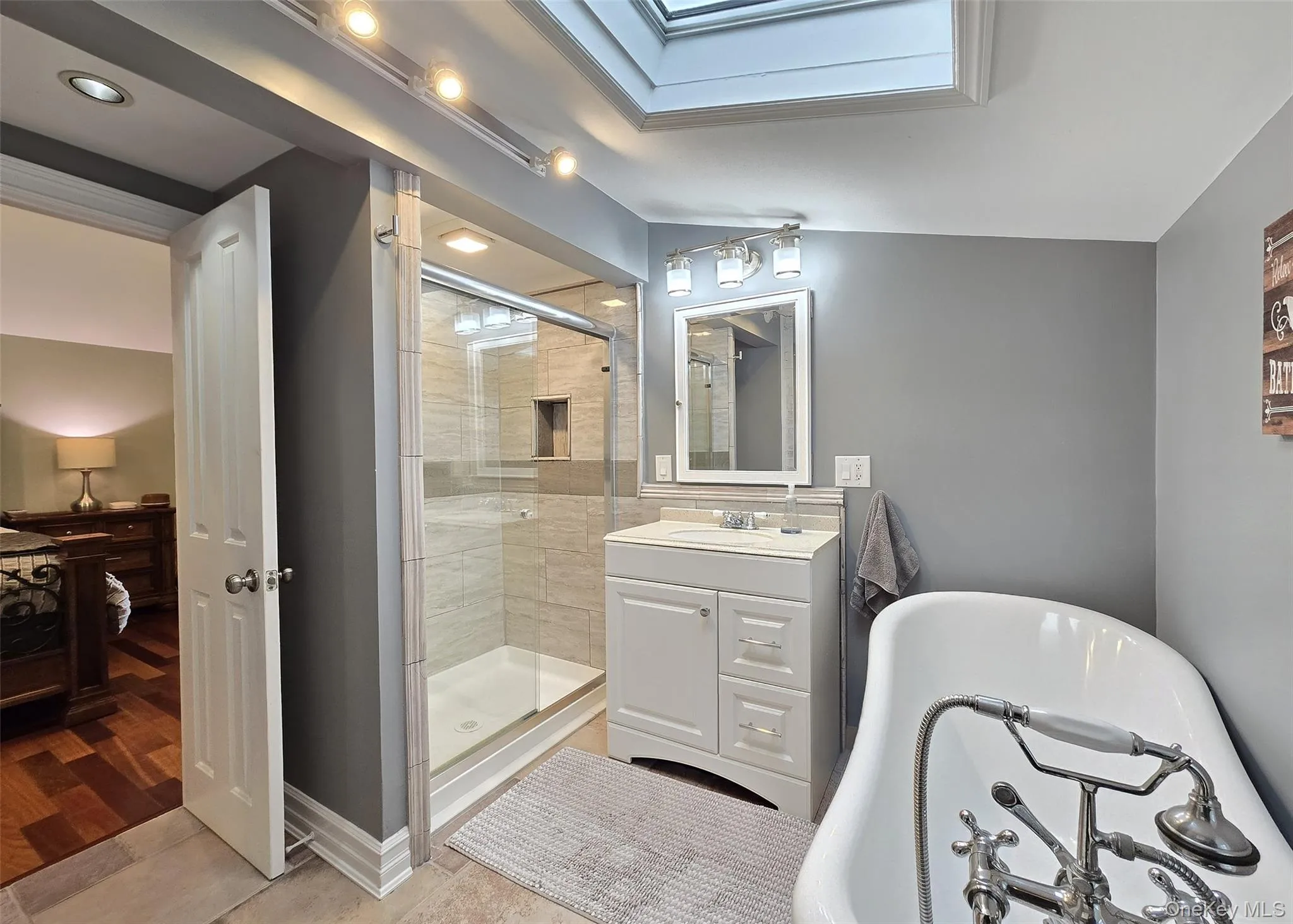 427 Vanderbilt Boulevard, Islip, NY, 3 Bedrooms Bedrooms, 8 Rooms Rooms,2 BathroomsBathrooms,Residential,For Rent,Vanderbilt,0,1004669 427 Vanderbilt Boulevard, Islip, NY, 3 Bedrooms Bedrooms, 8 Rooms Rooms,2 BathroomsBathrooms,Residential,For Rent,Vanderbilt,0,1004669