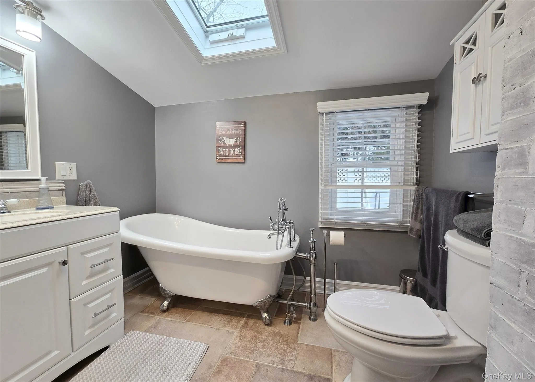 427 Vanderbilt Boulevard, Islip, NY, 3 Bedrooms Bedrooms, 8 Rooms Rooms,2 BathroomsBathrooms,Residential,For Rent,Vanderbilt,0,1004669 427 Vanderbilt Boulevard, Islip, NY, 3 Bedrooms Bedrooms, 8 Rooms Rooms,2 BathroomsBathrooms,Residential,For Rent,Vanderbilt,0,1004669