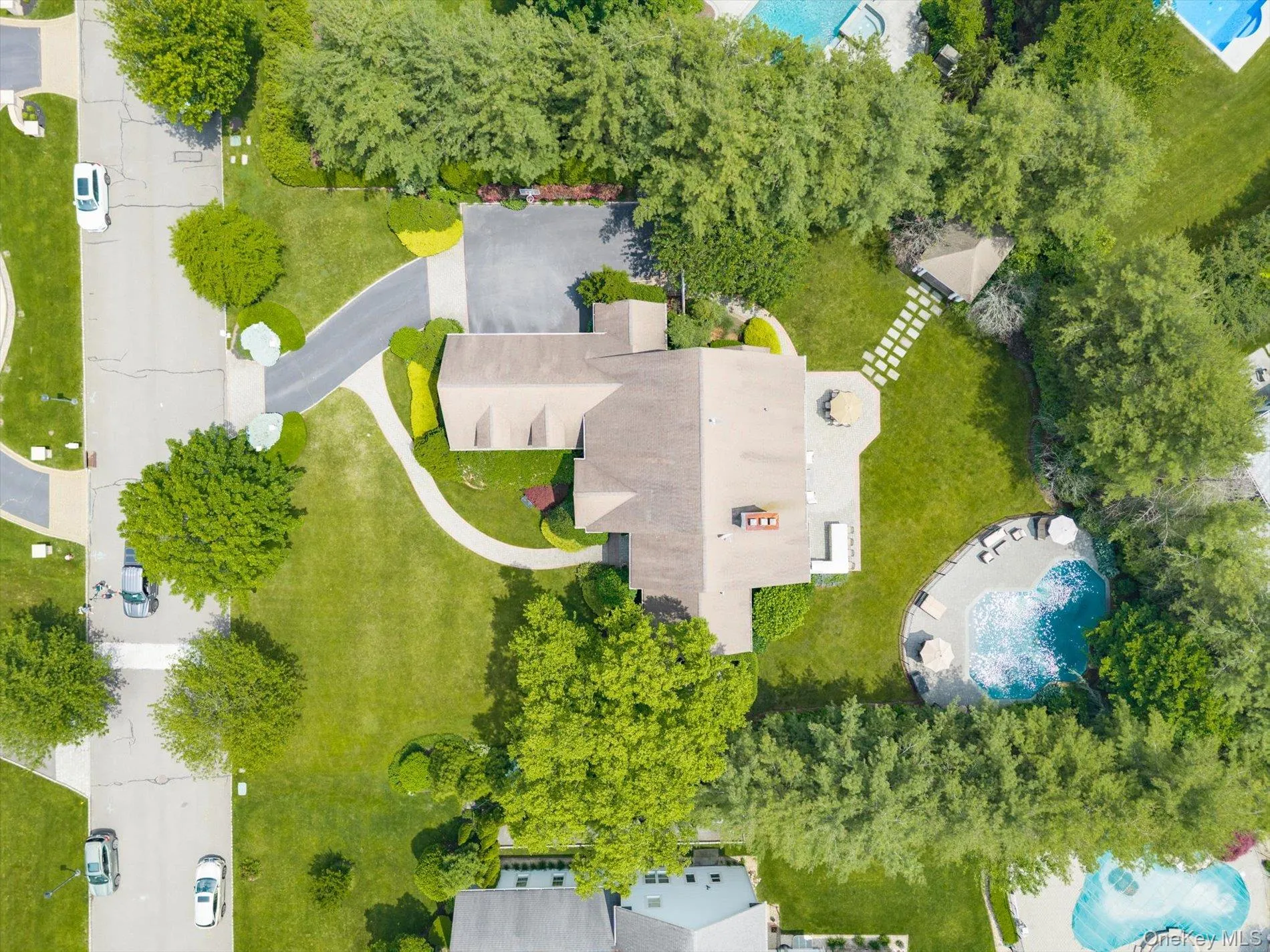 37 Legends Circle, Huntington, NY, 6 Bedrooms Bedrooms, 13 Rooms Rooms,5 BathroomsBathrooms,Residential,For Rent,Legends,0,1004670 37 Legends Circle, Huntington, NY, 6 Bedrooms Bedrooms, 13 Rooms Rooms,5 BathroomsBathrooms,Residential,For Rent,Legends,0,1004670