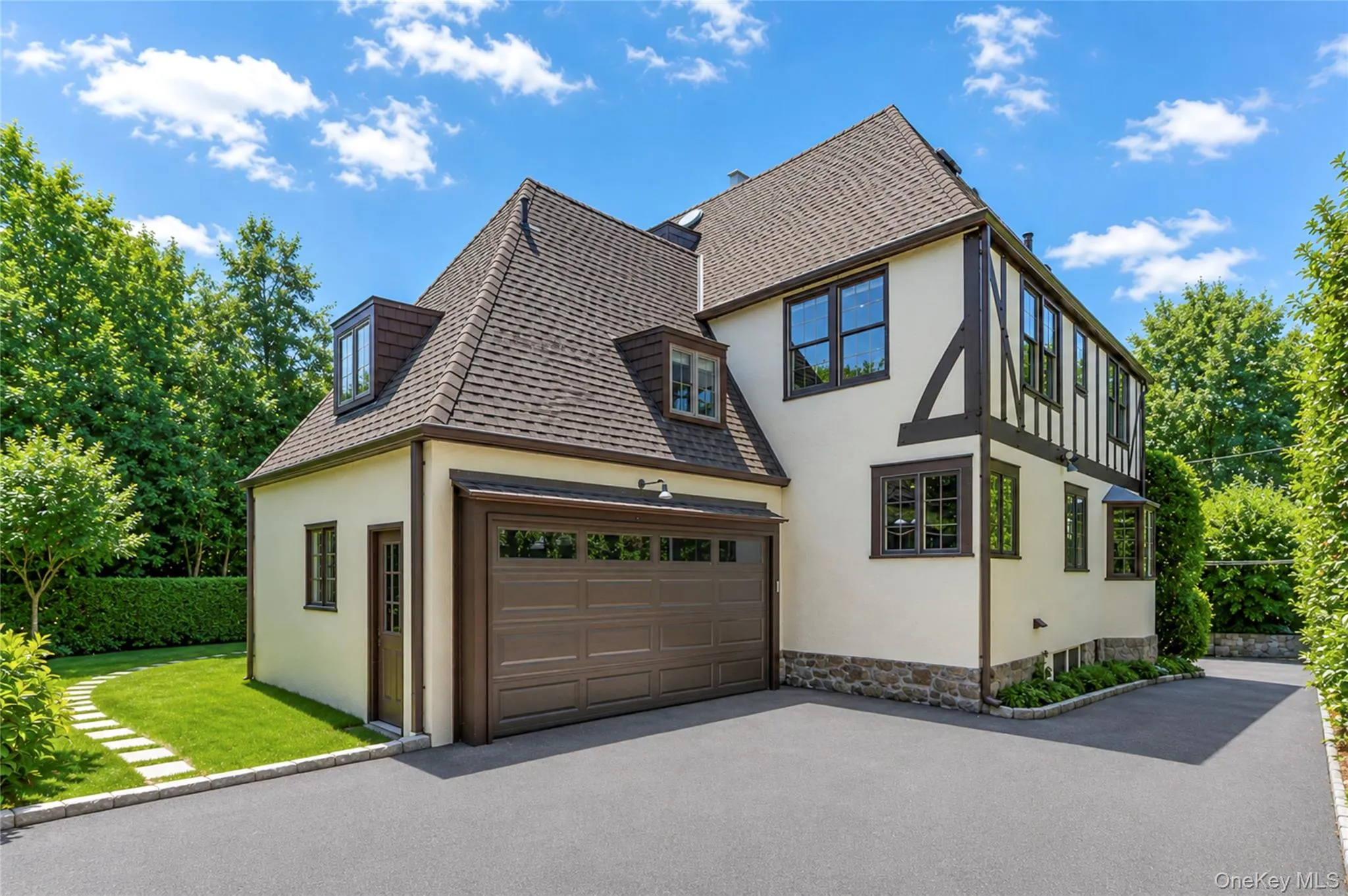 18 Hemlock Road, Eastchester, NY, 4 Bedrooms Bedrooms, 8 Rooms Rooms,3 BathroomsBathrooms,Residential,For Rent,Hemlock,0,1004671 18 Hemlock Road, Eastchester, NY, 4 Bedrooms Bedrooms, 8 Rooms Rooms,3 BathroomsBathrooms,Residential,For Rent,Hemlock,0,1004671