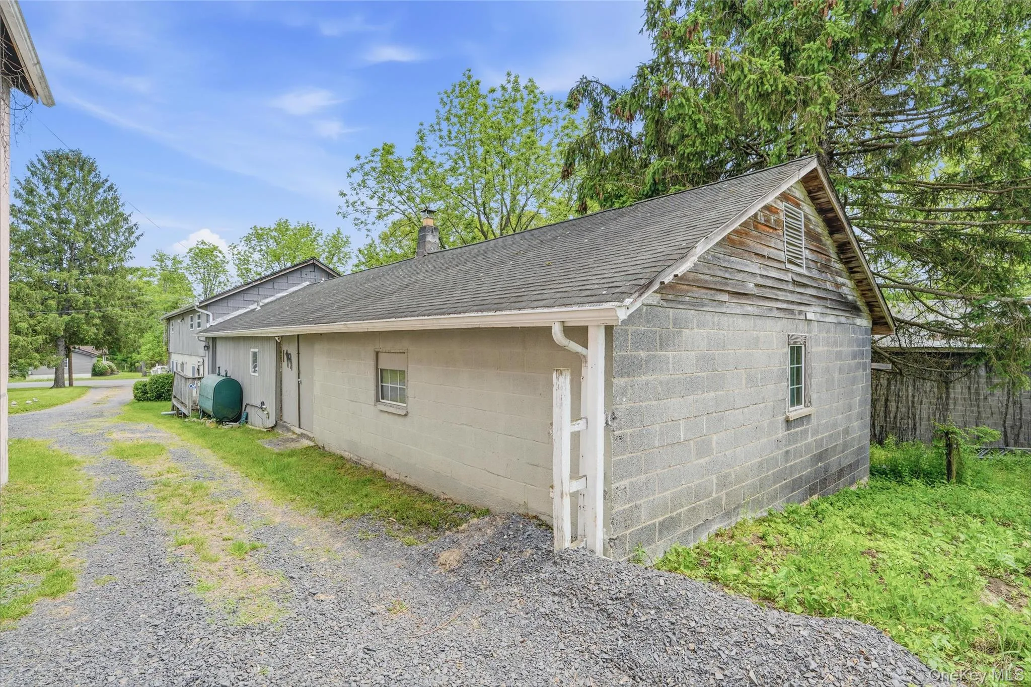 3rd Barn. Can be used for Kennel Space, Storage. 3rd Barn. Can be used for Kennel Space, Storage.