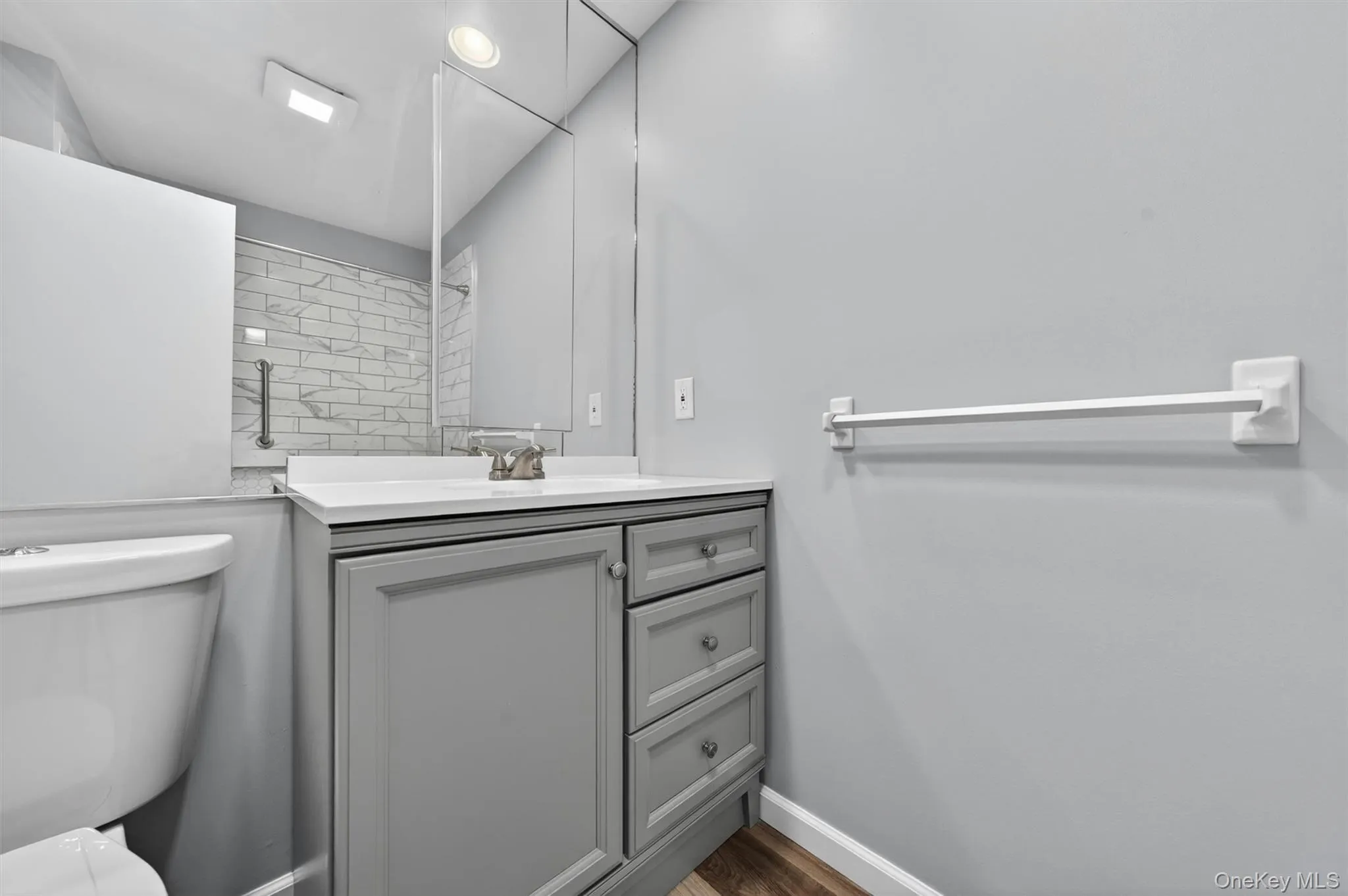 43 The Rise, Warwick (town), NY, 2 Bedrooms Bedrooms, 7 Rooms Rooms,1 BathroomBathrooms,Residential,For Rent,The Rise,0,1004677 43 The Rise, Warwick (town), NY, 2 Bedrooms Bedrooms, 7 Rooms Rooms,1 BathroomBathrooms,Residential,For Rent,The Rise,0,1004677