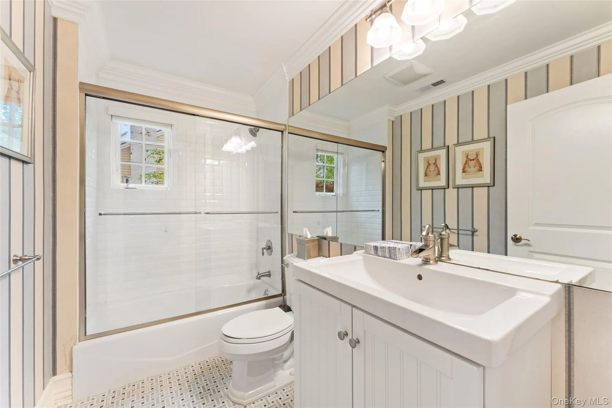 Hall Bath Hall Bath