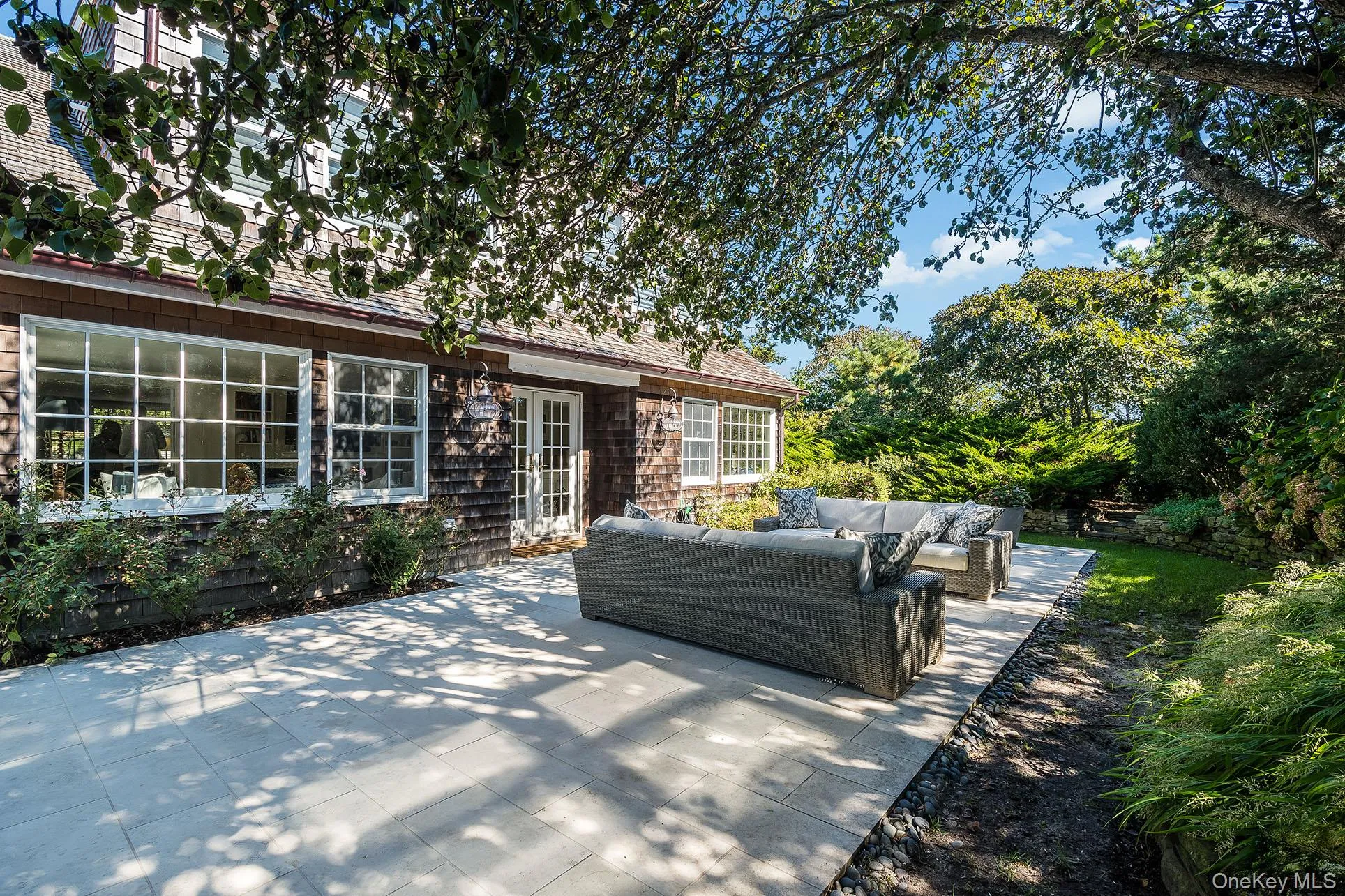 74 Hampton Lane, East Hampton, NY, 5 Bedrooms Bedrooms, 8 Rooms Rooms,4 BathroomsBathrooms,Residential,For Rent,Hampton,0,1004680 74 Hampton Lane, East Hampton, NY, 5 Bedrooms Bedrooms, 8 Rooms Rooms,4 BathroomsBathrooms,Residential,For Rent,Hampton,0,1004680
