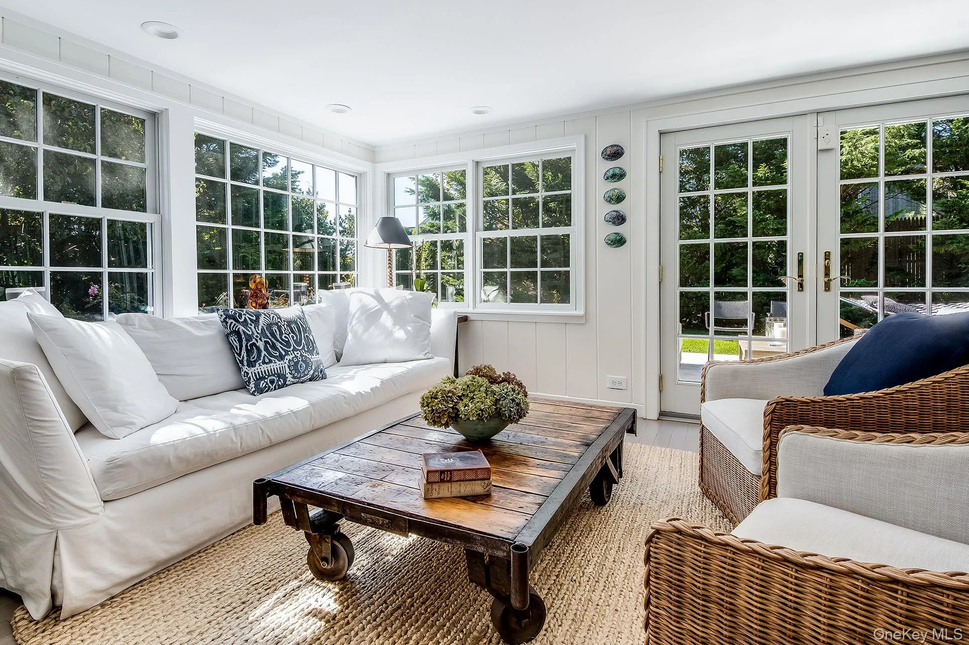 74 Hampton Lane, East Hampton, NY, 5 Bedrooms Bedrooms, 8 Rooms Rooms,4 BathroomsBathrooms,Residential,For Rent,Hampton,0,1004680 74 Hampton Lane, East Hampton, NY, 5 Bedrooms Bedrooms, 8 Rooms Rooms,4 BathroomsBathrooms,Residential,For Rent,Hampton,0,1004680