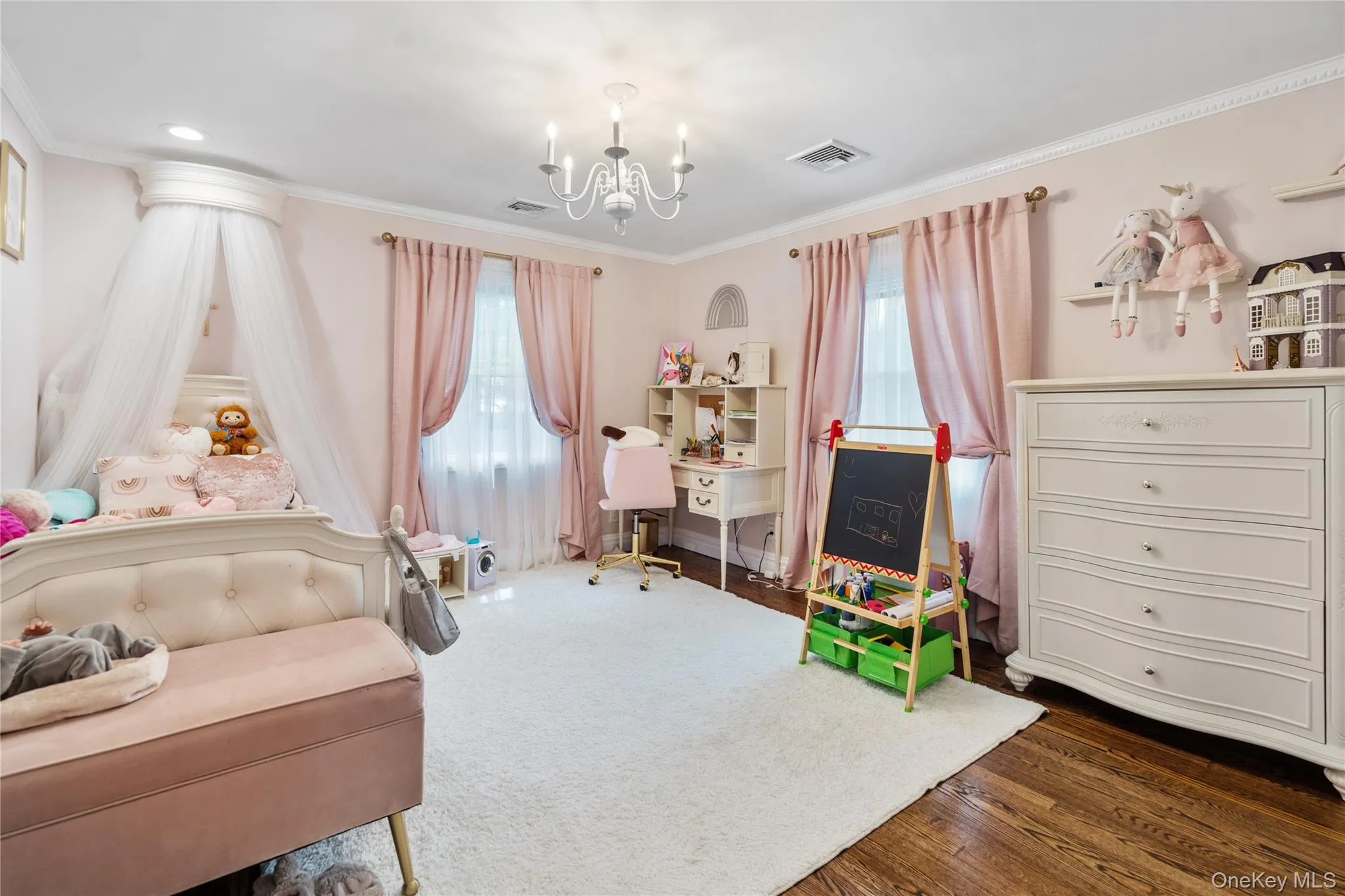 134 Wooleys Lane, North Hempstead, NY, 4 Bedrooms Bedrooms, 7 Rooms Rooms,2 BathroomsBathrooms,Residential,For Rent,Wooleys,0,1004681 134 Wooleys Lane, North Hempstead, NY, 4 Bedrooms Bedrooms, 7 Rooms Rooms,2 BathroomsBathrooms,Residential,For Rent,Wooleys,0,1004681
