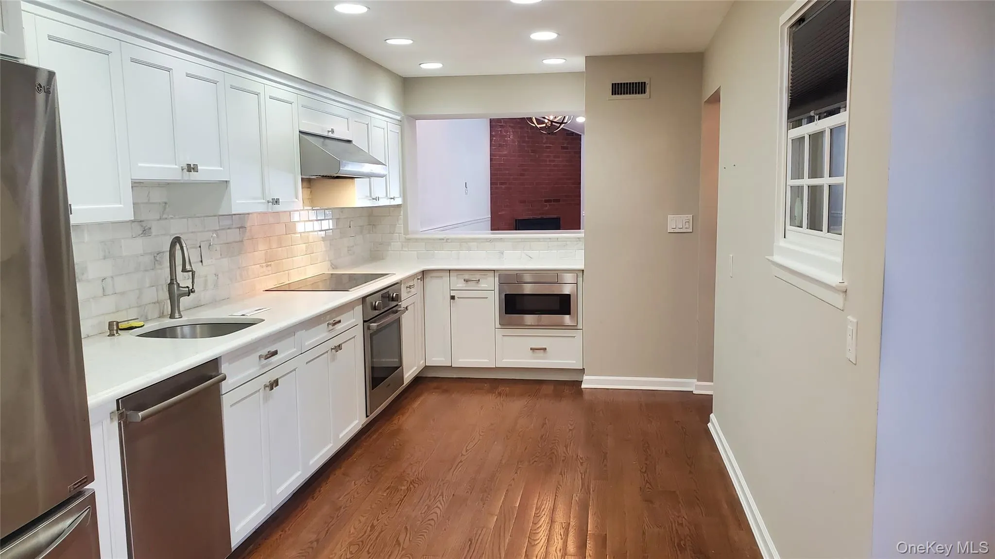 91 Duckpond Drive, North Hempstead, NY, 2 Bedrooms Bedrooms, 6 Rooms Rooms,2 BathroomsBathrooms,Residential Lease,For Rent,Duckpond,0,1004684 91 Duckpond Drive, North Hempstead, NY, 2 Bedrooms Bedrooms, 6 Rooms Rooms,2 BathroomsBathrooms,Residential Lease,For Rent,Duckpond,0,1004684