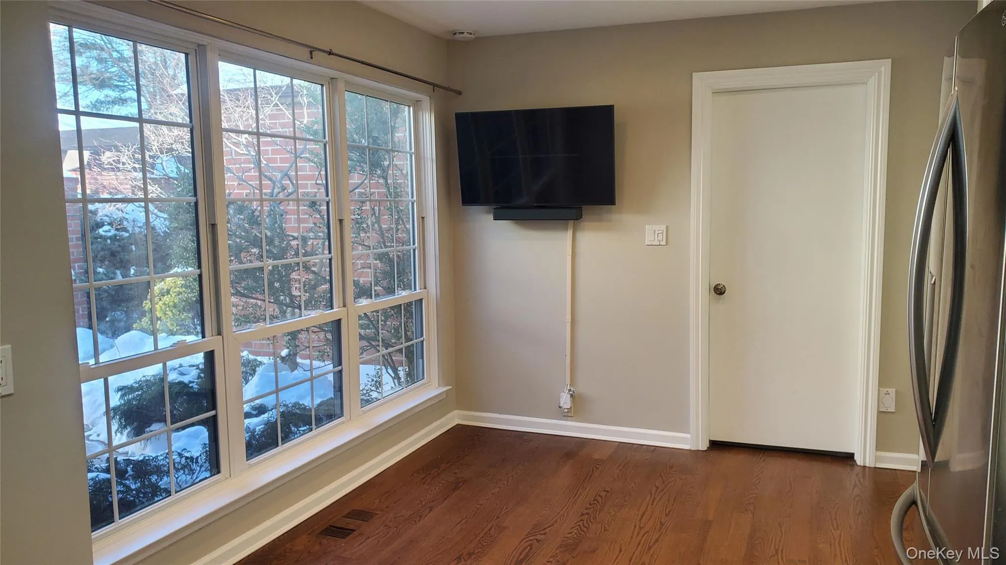 91 Duckpond Drive, North Hempstead, NY, 2 Bedrooms Bedrooms, 6 Rooms Rooms,2 BathroomsBathrooms,Residential Lease,For Rent,Duckpond,0,1004684 91 Duckpond Drive, North Hempstead, NY, 2 Bedrooms Bedrooms, 6 Rooms Rooms,2 BathroomsBathrooms,Residential Lease,For Rent,Duckpond,0,1004684