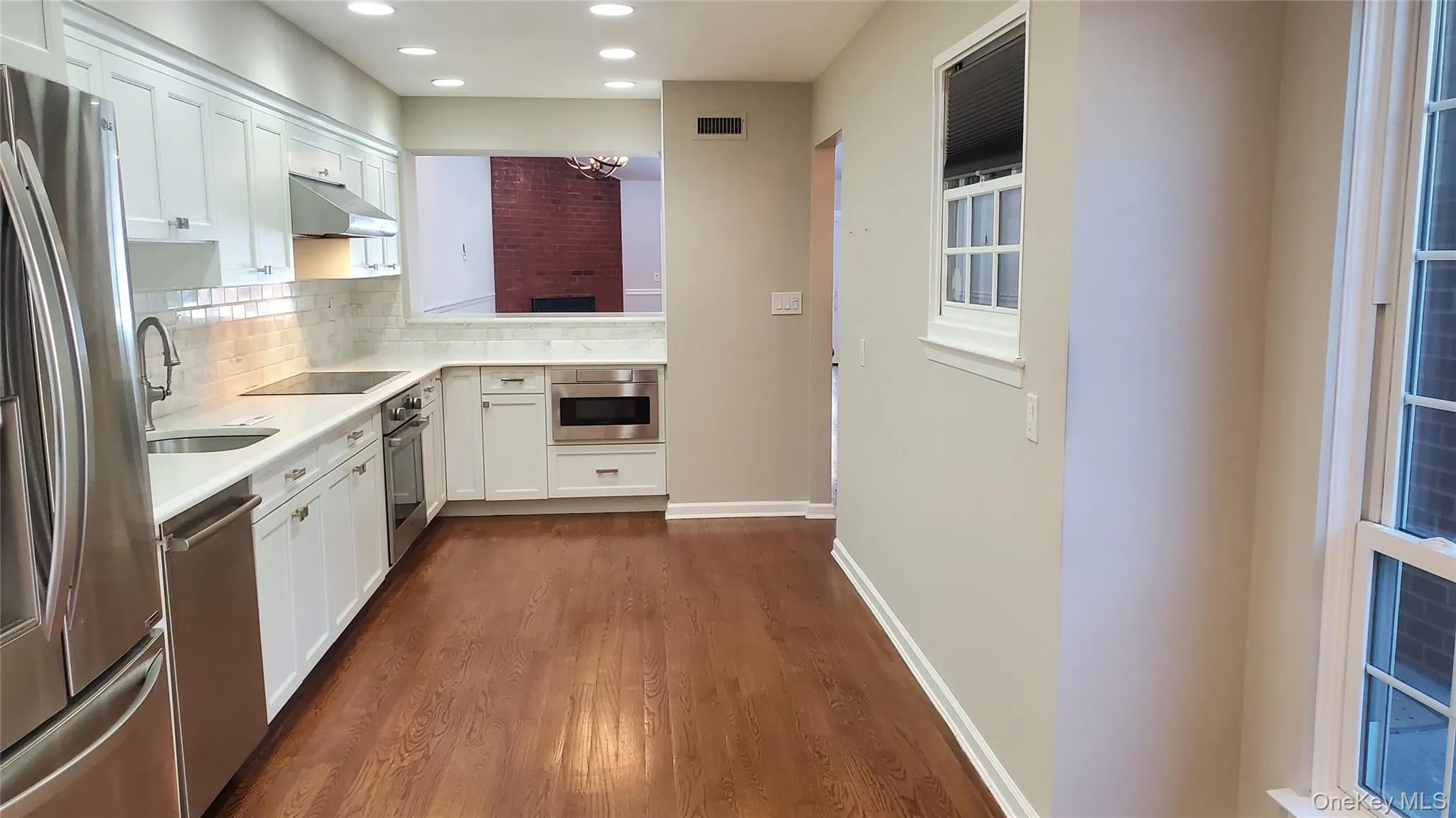 91 Duckpond Drive, North Hempstead, NY, 2 Bedrooms Bedrooms, 6 Rooms Rooms,2 BathroomsBathrooms,Residential Lease,For Rent,Duckpond,0,1004684 91 Duckpond Drive, North Hempstead, NY, 2 Bedrooms Bedrooms, 6 Rooms Rooms,2 BathroomsBathrooms,Residential Lease,For Rent,Duckpond,0,1004684