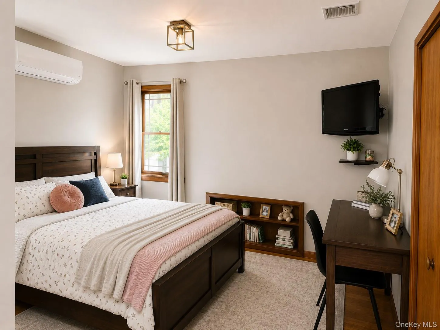 19 West Street, Brookhaven, NY, 4 Bedrooms Bedrooms, 13 Rooms Rooms,3 BathroomsBathrooms,Residential,For Rent,West,0,1004694 19 West Street, Brookhaven, NY, 4 Bedrooms Bedrooms, 13 Rooms Rooms,3 BathroomsBathrooms,Residential,For Rent,West,0,1004694