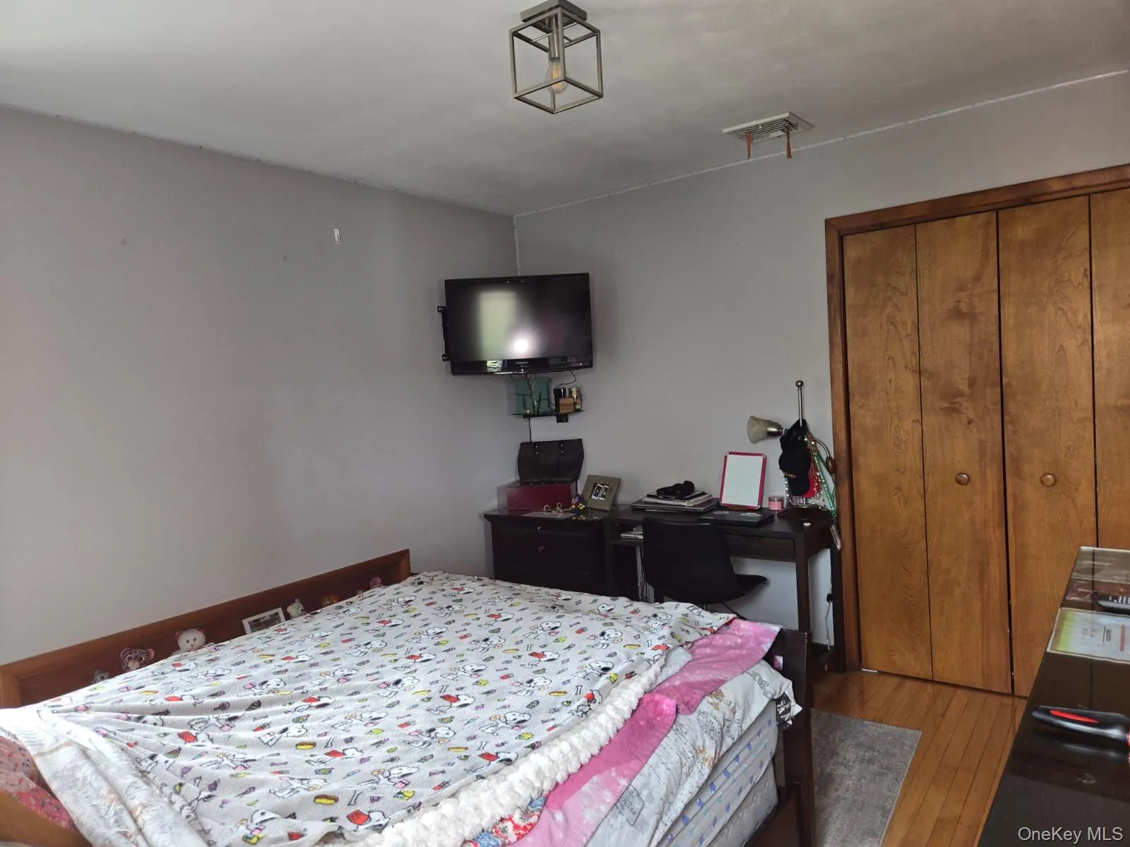19 West Street, Brookhaven, NY, 4 Bedrooms Bedrooms, 13 Rooms Rooms,3 BathroomsBathrooms,Residential,For Rent,West,0,1004694 19 West Street, Brookhaven, NY, 4 Bedrooms Bedrooms, 13 Rooms Rooms,3 BathroomsBathrooms,Residential,For Rent,West,0,1004694