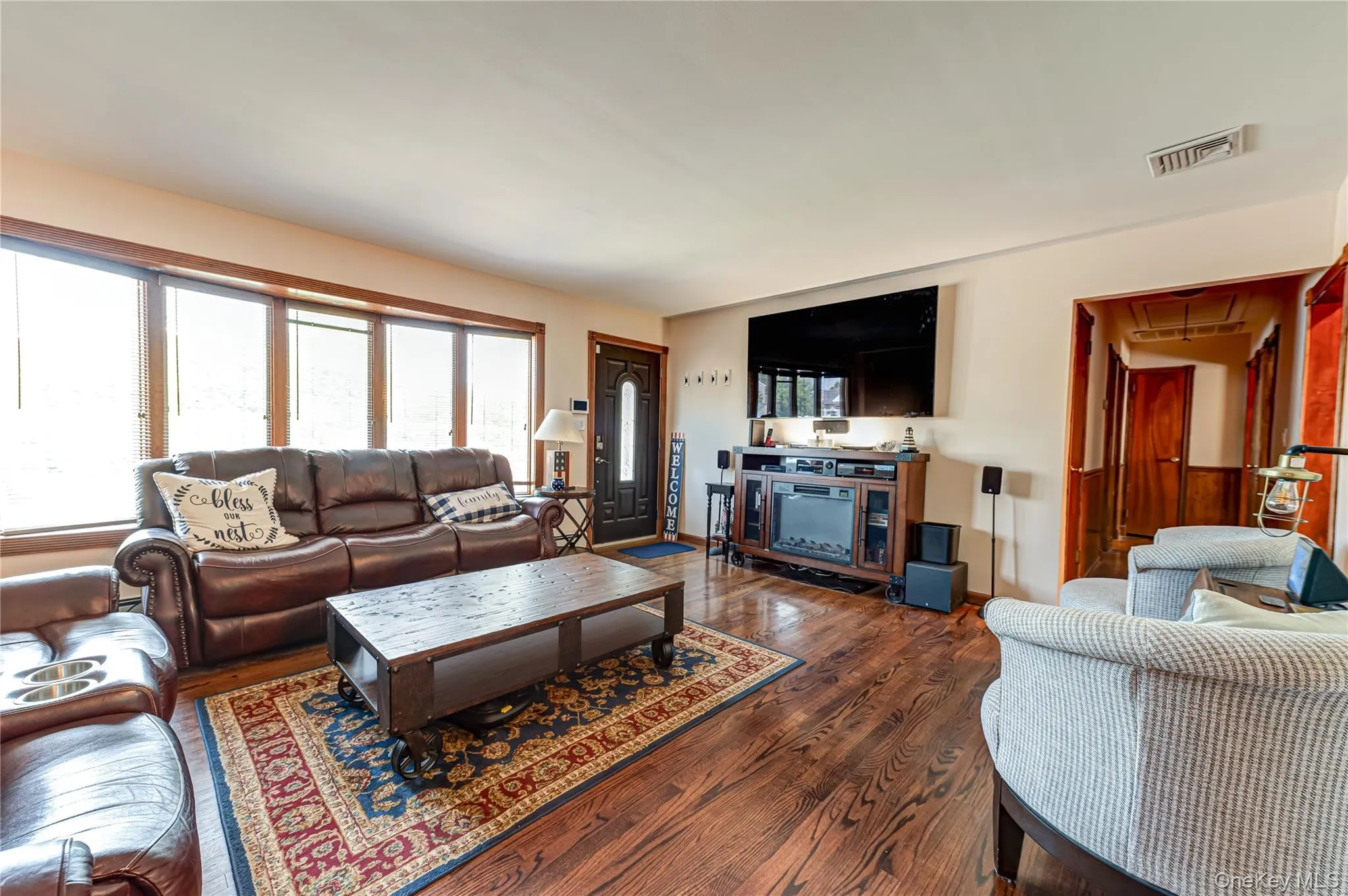 19 Buchanan Avenue, Babylon, NY, 3 Bedrooms Bedrooms, 6 Rooms Rooms,1 BathroomBathrooms,Residential,For Rent,Buchanan,0,1004696 19 Buchanan Avenue, Babylon, NY, 3 Bedrooms Bedrooms, 6 Rooms Rooms,1 BathroomBathrooms,Residential,For Rent,Buchanan,0,1004696