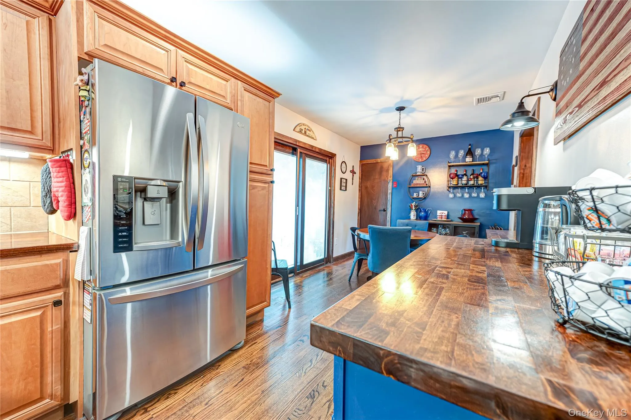19 Buchanan Avenue, Babylon, NY, 3 Bedrooms Bedrooms, 6 Rooms Rooms,1 BathroomBathrooms,Residential,For Rent,Buchanan,0,1004696 19 Buchanan Avenue, Babylon, NY, 3 Bedrooms Bedrooms, 6 Rooms Rooms,1 BathroomBathrooms,Residential,For Rent,Buchanan,0,1004696