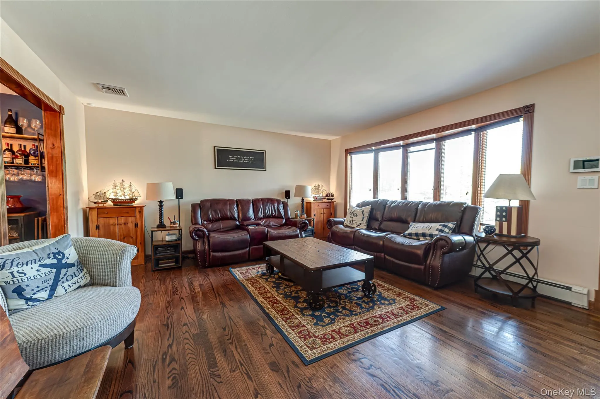 19 Buchanan Avenue, Babylon, NY, 3 Bedrooms Bedrooms, 6 Rooms Rooms,1 BathroomBathrooms,Residential,For Rent,Buchanan,0,1004696 19 Buchanan Avenue, Babylon, NY, 3 Bedrooms Bedrooms, 6 Rooms Rooms,1 BathroomBathrooms,Residential,For Rent,Buchanan,0,1004696