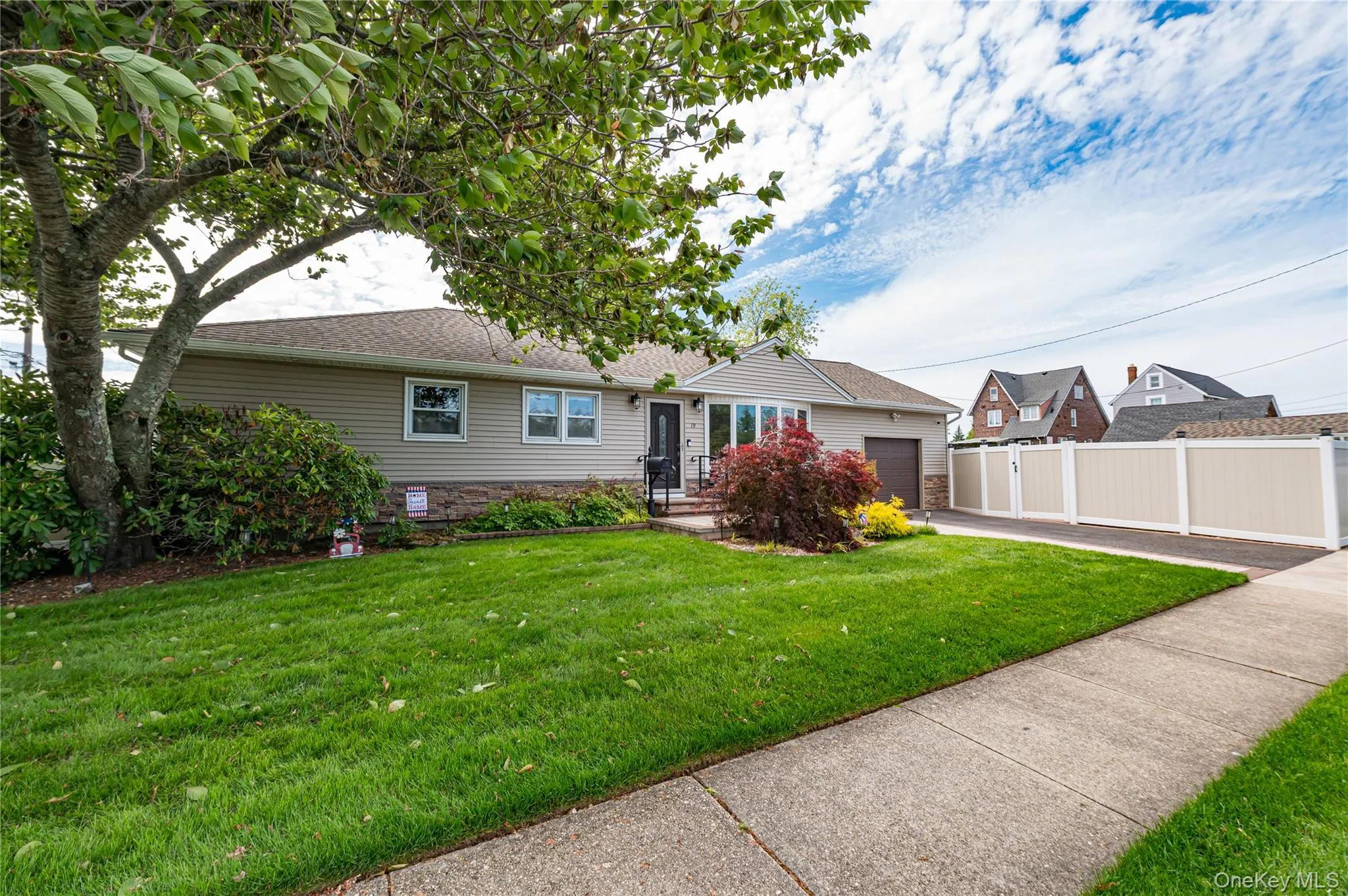 19 Buchanan Avenue, Babylon, NY, 3 Bedrooms Bedrooms, 6 Rooms Rooms,1 BathroomBathrooms,Residential,For Rent,Buchanan,0,1004696 19 Buchanan Avenue, Babylon, NY, 3 Bedrooms Bedrooms, 6 Rooms Rooms,1 BathroomBathrooms,Residential,For Rent,Buchanan,0,1004696