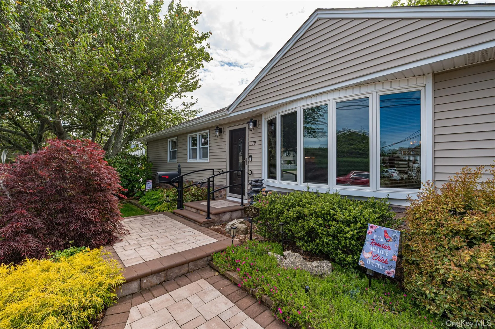 19 Buchanan Avenue, Babylon, NY, 3 Bedrooms Bedrooms, 6 Rooms Rooms,1 BathroomBathrooms,Residential,For Rent,Buchanan,0,1004696 19 Buchanan Avenue, Babylon, NY, 3 Bedrooms Bedrooms, 6 Rooms Rooms,1 BathroomBathrooms,Residential,For Rent,Buchanan,0,1004696