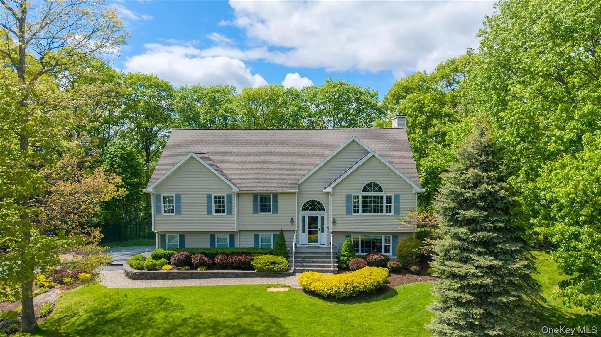 17 James Court, Carmel, NY, 3 Bedrooms Bedrooms, 8 Rooms Rooms,3 BathroomsBathrooms,Residential,For Rent,James,0,1004697 17 James Court, Carmel, NY, 3 Bedrooms Bedrooms, 8 Rooms Rooms,3 BathroomsBathrooms,Residential,For Rent,James,0,1004697