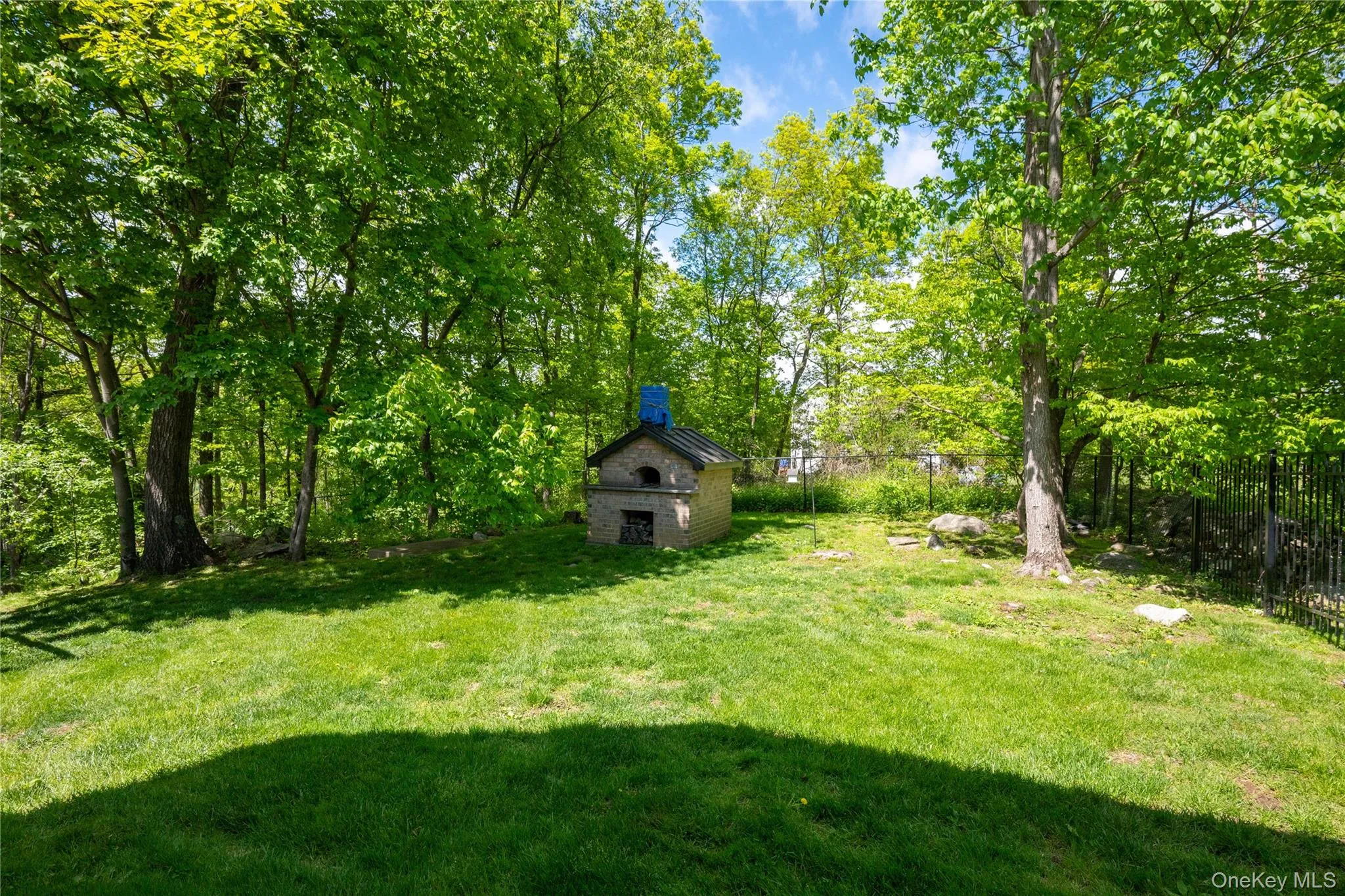 17 James Court, Carmel, NY, 3 Bedrooms Bedrooms, 8 Rooms Rooms,3 BathroomsBathrooms,Residential,For Rent,James,0,1004697 17 James Court, Carmel, NY, 3 Bedrooms Bedrooms, 8 Rooms Rooms,3 BathroomsBathrooms,Residential,For Rent,James,0,1004697