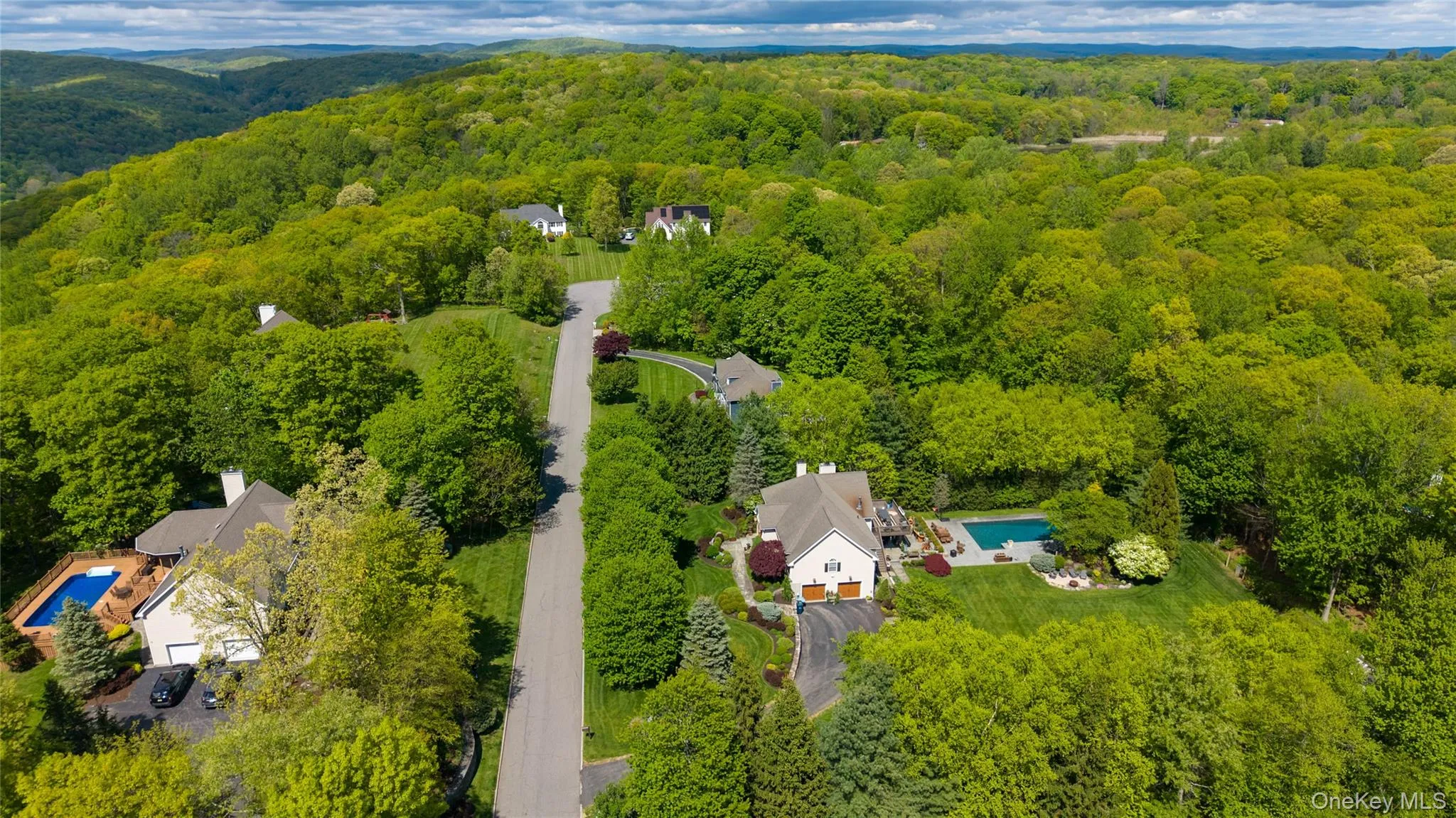 17 James Court, Carmel, NY, 3 Bedrooms Bedrooms, 8 Rooms Rooms,3 BathroomsBathrooms,Residential,For Rent,James,0,1004697 17 James Court, Carmel, NY, 3 Bedrooms Bedrooms, 8 Rooms Rooms,3 BathroomsBathrooms,Residential,For Rent,James,0,1004697