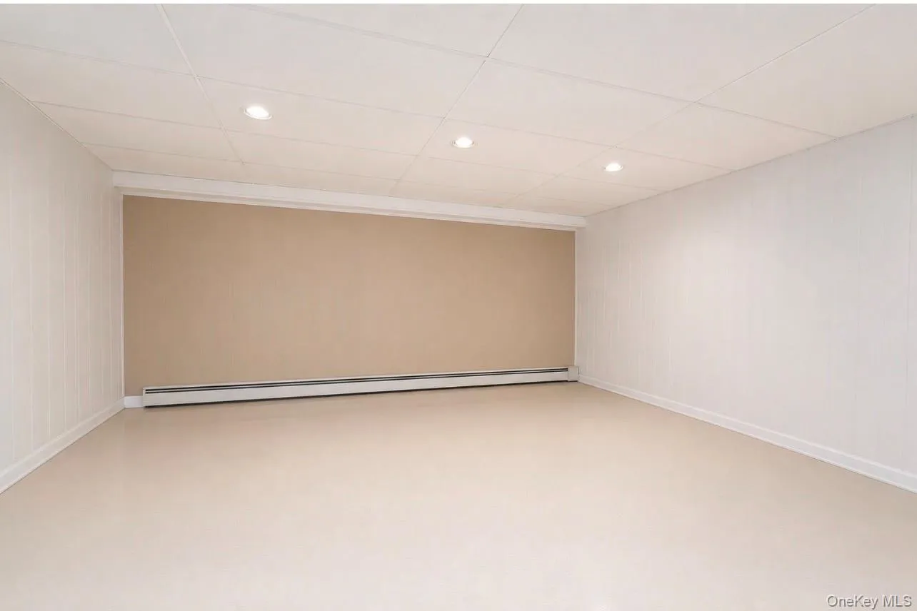 44 Wyoming Drive, Huntington, NY, 3 Bedrooms Bedrooms, 8 Rooms Rooms,3 BathroomsBathrooms,Residential,For Rent,Wyoming,0,1004698 44 Wyoming Drive, Huntington, NY, 3 Bedrooms Bedrooms, 8 Rooms Rooms,3 BathroomsBathrooms,Residential,For Rent,Wyoming,0,1004698