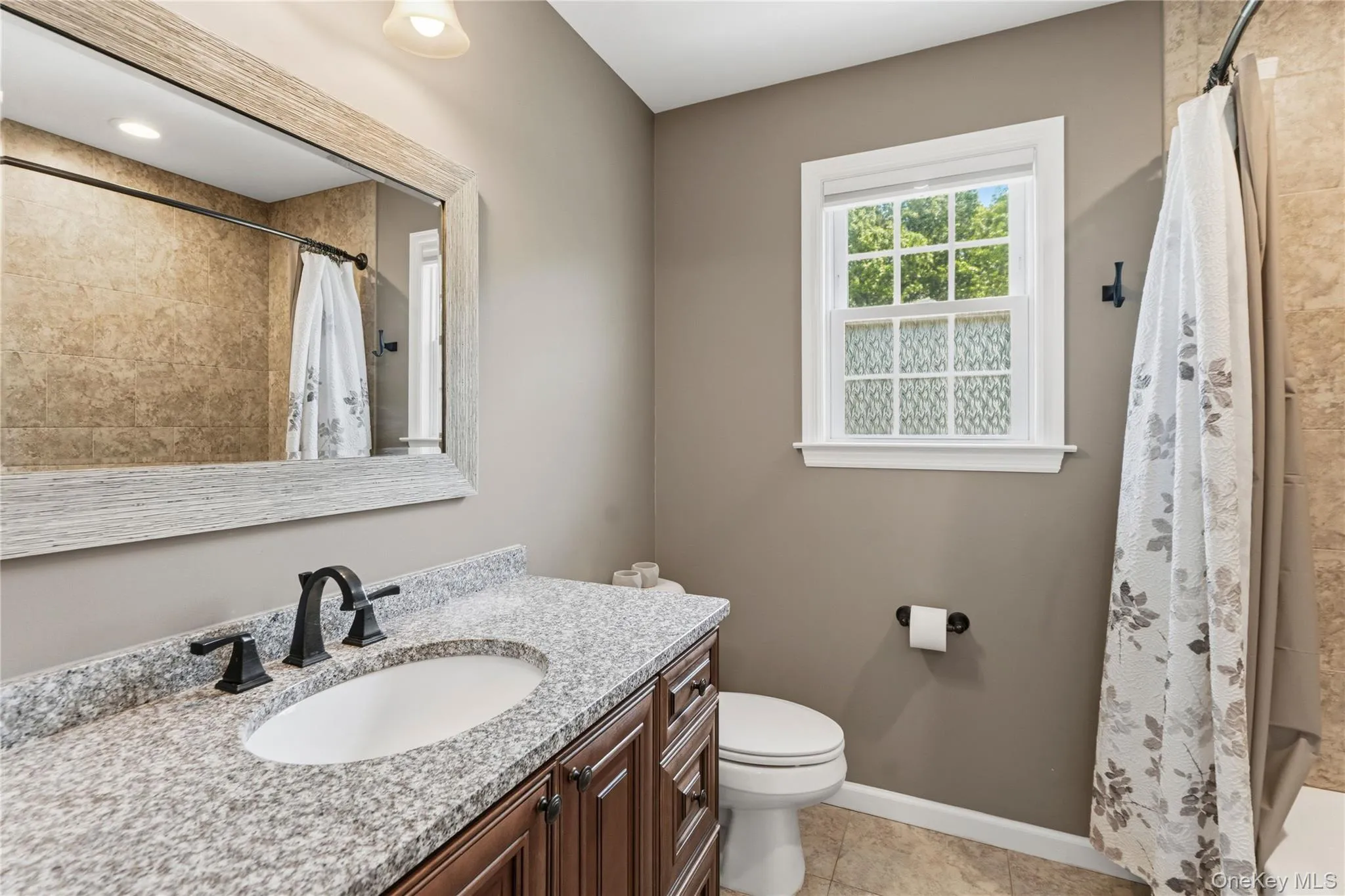 587 Blue Point Road, Brookhaven, NY, 4 Bedrooms Bedrooms, 7 Rooms Rooms,2 BathroomsBathrooms,Residential,For Rent,Blue Point,0,1004703 587 Blue Point Road, Brookhaven, NY, 4 Bedrooms Bedrooms, 7 Rooms Rooms,2 BathroomsBathrooms,Residential,For Rent,Blue Point,0,1004703
