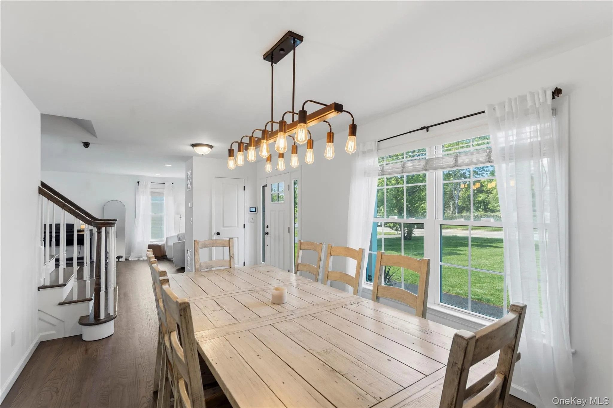 587 Blue Point Road, Brookhaven, NY, 4 Bedrooms Bedrooms, 7 Rooms Rooms,2 BathroomsBathrooms,Residential,For Rent,Blue Point,0,1004703 587 Blue Point Road, Brookhaven, NY, 4 Bedrooms Bedrooms, 7 Rooms Rooms,2 BathroomsBathrooms,Residential,For Rent,Blue Point,0,1004703