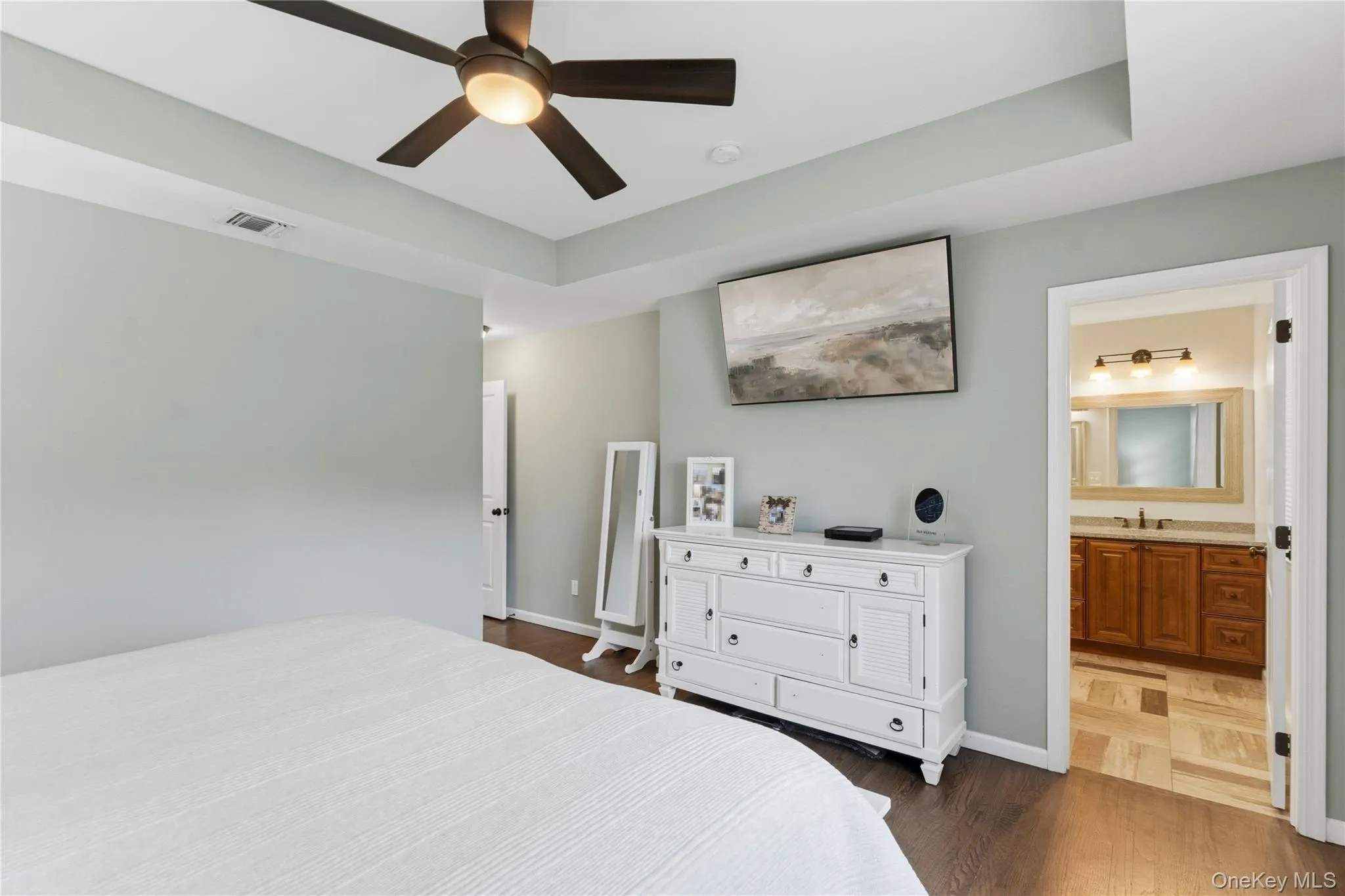 587 Blue Point Road, Brookhaven, NY, 4 Bedrooms Bedrooms, 7 Rooms Rooms,2 BathroomsBathrooms,Residential,For Rent,Blue Point,0,1004703 587 Blue Point Road, Brookhaven, NY, 4 Bedrooms Bedrooms, 7 Rooms Rooms,2 BathroomsBathrooms,Residential,For Rent,Blue Point,0,1004703