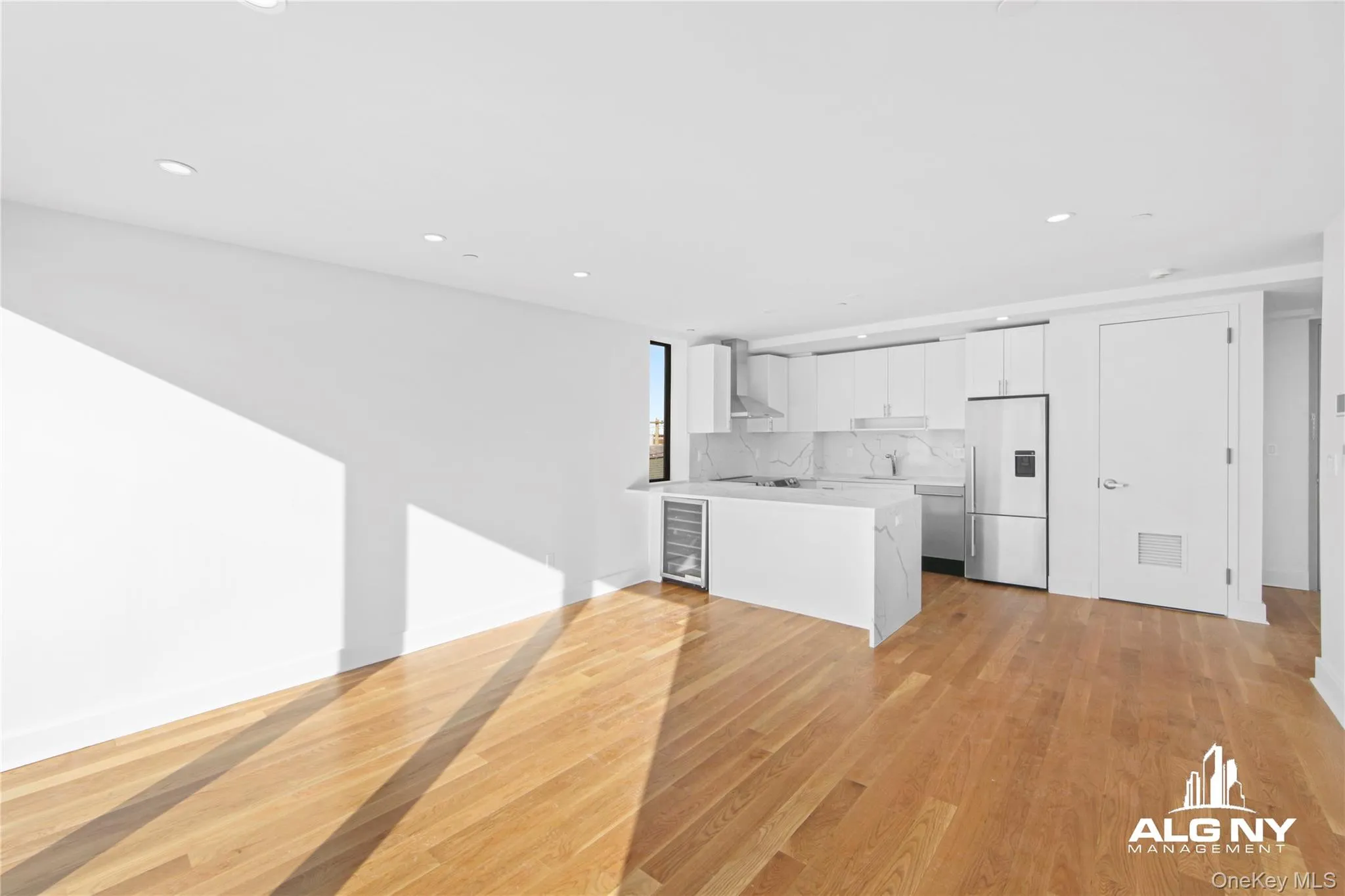 183 Beach 101st Street, New York, NY, 1 Bedroom Bedrooms, 3 Rooms Rooms,1 BathroomBathrooms,Residential,For Rent,Beach 101st,0,1004705 183 Beach 101st Street, New York, NY, 1 Bedroom Bedrooms, 3 Rooms Rooms,1 BathroomBathrooms,Residential,For Rent,Beach 101st,0,1004705