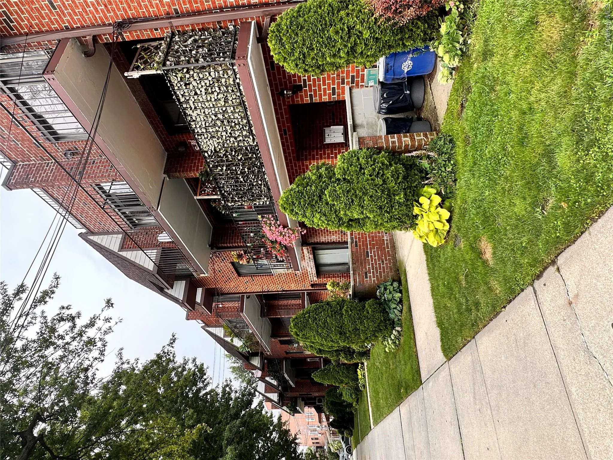 71-34 163rd Street, New York, NY, 3 Bedrooms Bedrooms, 5 Rooms Rooms,2 BathroomsBathrooms,Residential,For Rent,163rd,0,1004708 71-34 163rd Street, New York, NY, 3 Bedrooms Bedrooms, 5 Rooms Rooms,2 BathroomsBathrooms,Residential,For Rent,163rd,0,1004708