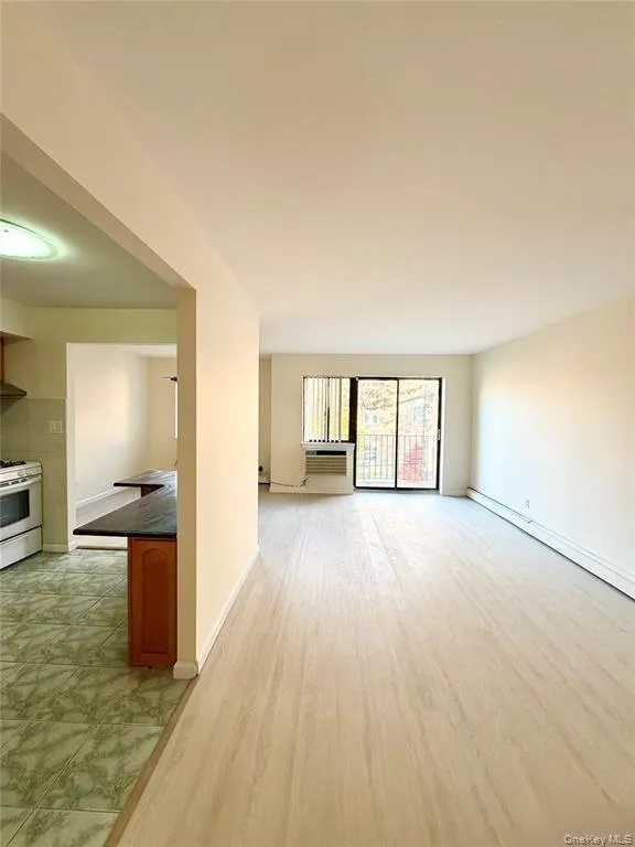 71-34 163rd Street, New York, NY, 3 Bedrooms Bedrooms, 5 Rooms Rooms,2 BathroomsBathrooms,Residential,For Rent,163rd,0,1004708 71-34 163rd Street, New York, NY, 3 Bedrooms Bedrooms, 5 Rooms Rooms,2 BathroomsBathrooms,Residential,For Rent,163rd,0,1004708
