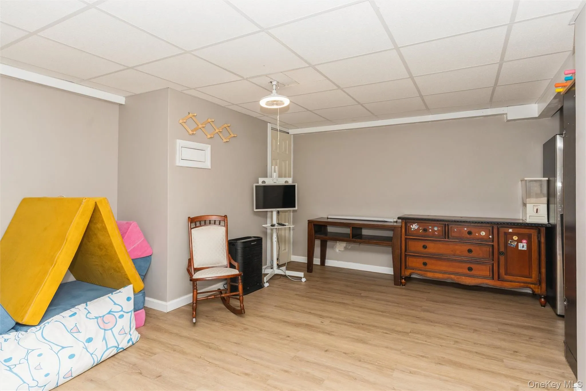 19 Fleetwood Avenue, Huntington, NY, 3 Bedrooms Bedrooms, 7 Rooms Rooms,2 BathroomsBathrooms,Residential,For Rent,Fleetwood,0,1004712 19 Fleetwood Avenue, Huntington, NY, 3 Bedrooms Bedrooms, 7 Rooms Rooms,2 BathroomsBathrooms,Residential,For Rent,Fleetwood,0,1004712